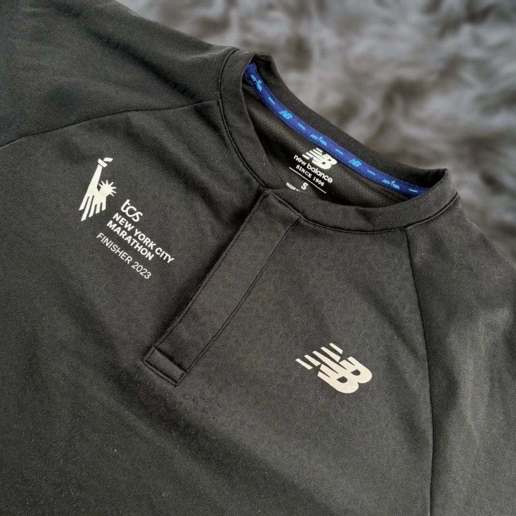 New Balance New Balance Marathon Finisher Sweatshirt Black XS Small? Size US S / EU 44-46 / 1 - 1 Thumbnail
