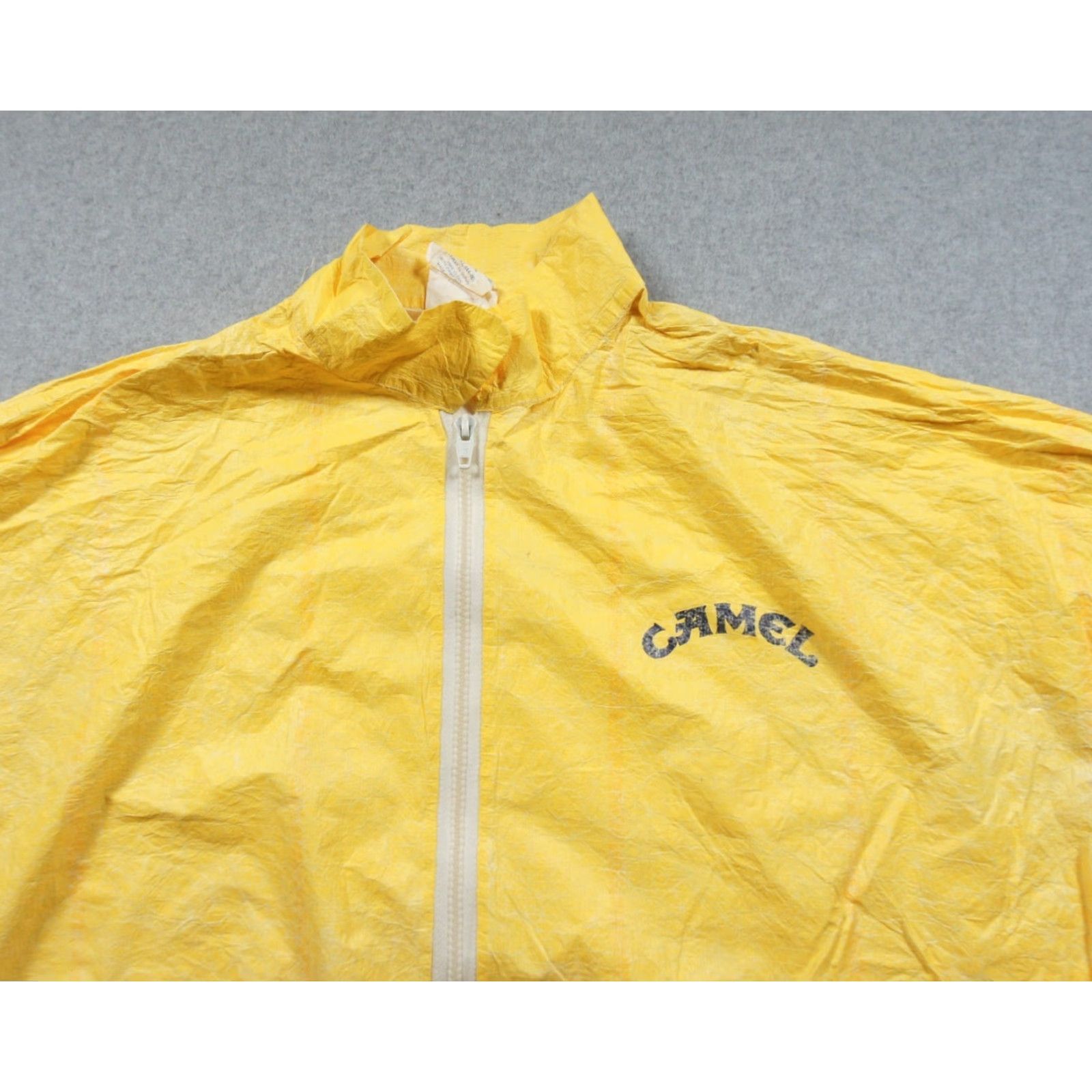Camel VINTAGE Camel Cigarette Jacket Mens XL Yellow Tyvek Lightweight Ultra Thin Windbreaker Coat Short Mid-Length? Size US XL / EU 56 / 4 - 4 Thumbnail