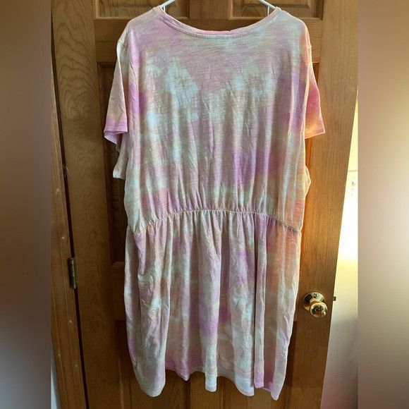 Old Navy Old navy tie dye short sleeve knee length dress size 4x Size 4XL / US 24-26 - 4 Thumbnail