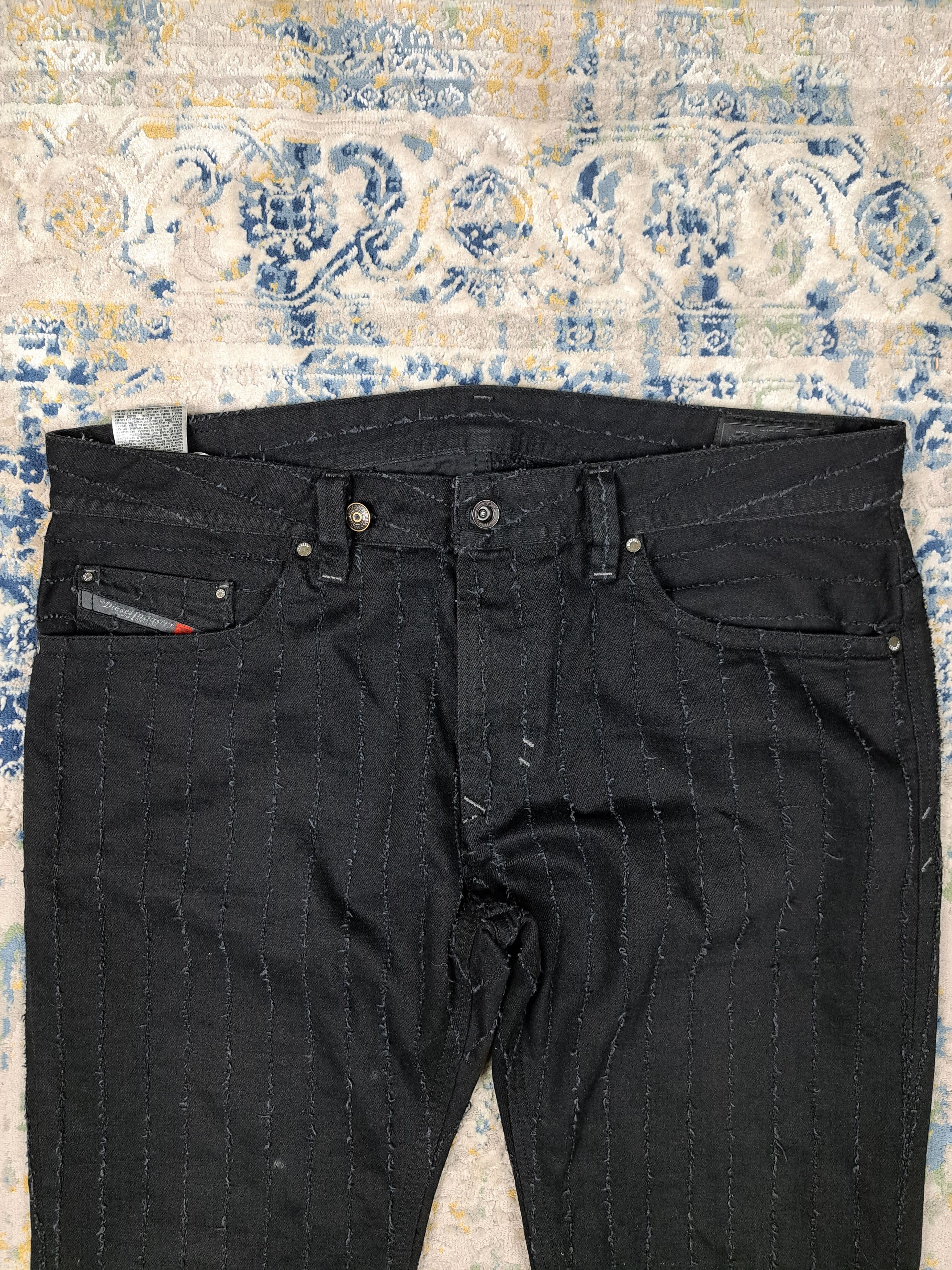 Diesel Diesel Thavar Made in Italy Distressed Denim Archive y2k Size US 36 / EU 52 - 2 Thumbnail