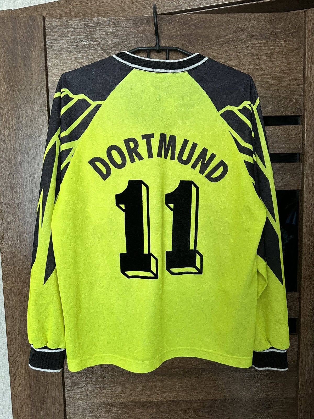 Nike 1994/1995 Nike Borussia Dortmund Vintage Long Sleeve Jersey Size US M / EU 48-50 / 2 - 6 Thumbnail