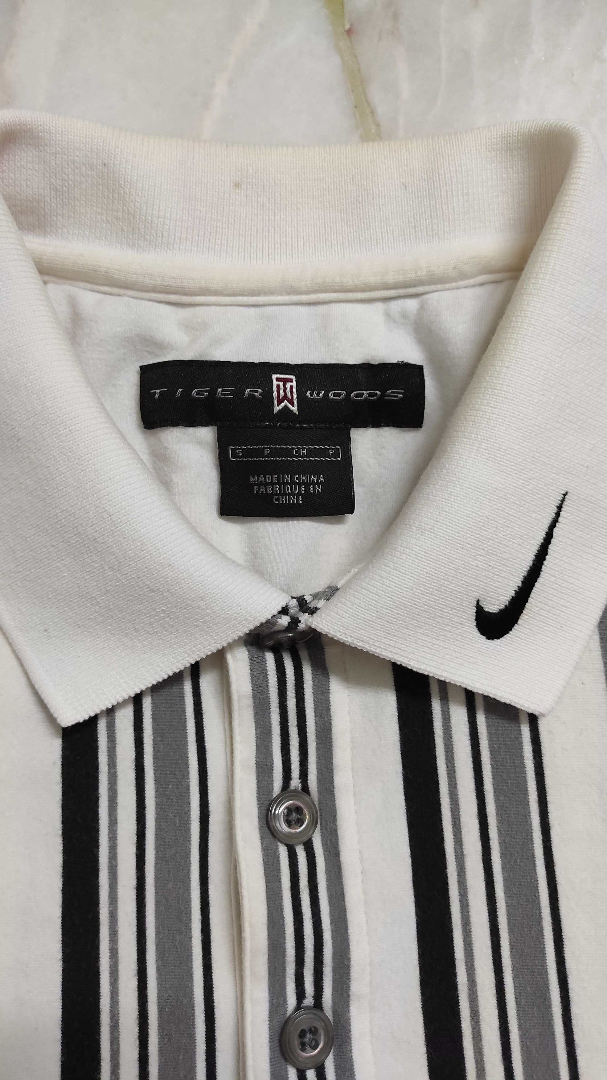 Nike Vintage Tiger Woods 1st Nike collabs patches and swoosh logo Size US S / EU 44-46 / 1 - 3 Thumbnail