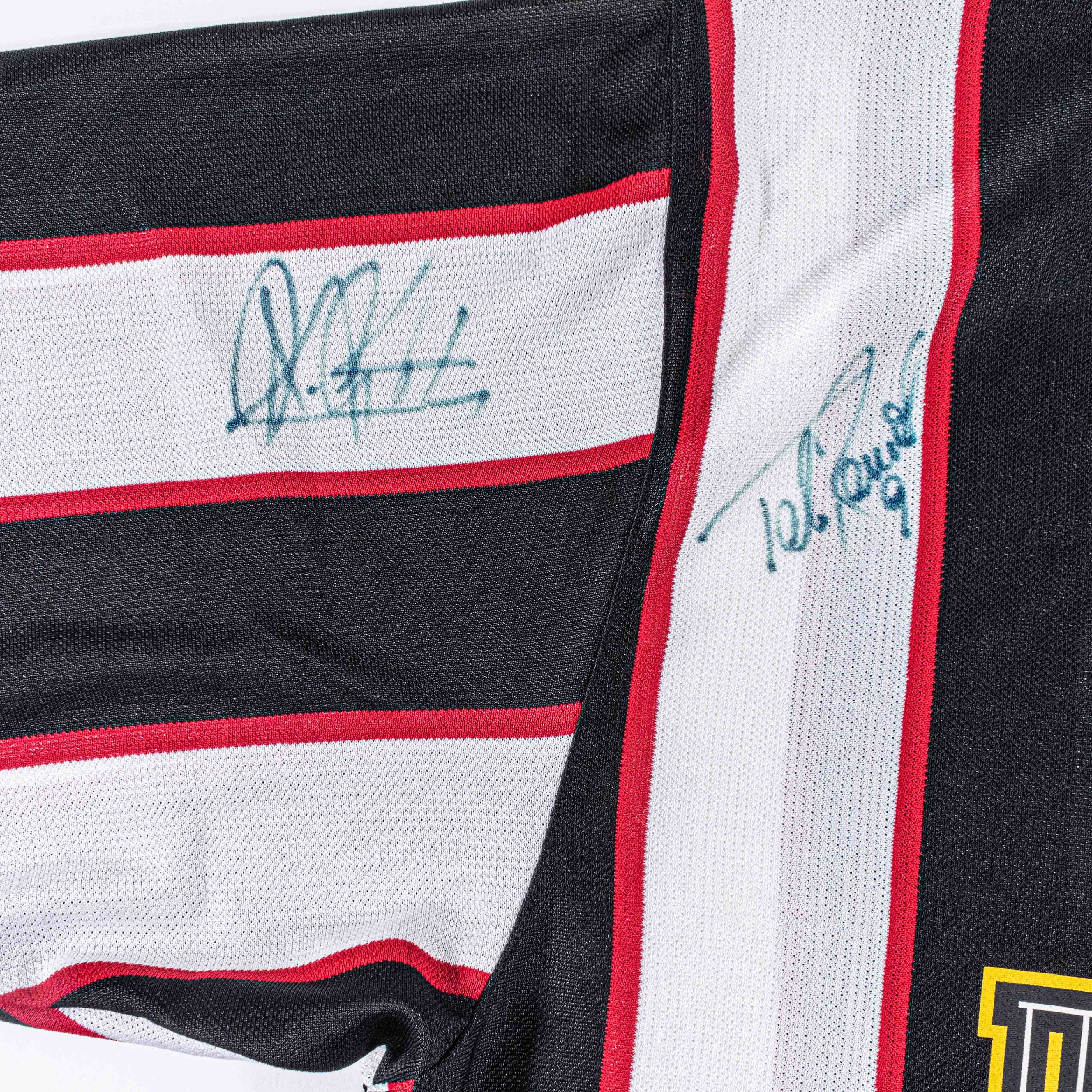Nike 1997 NIKE New York New Jersey MetroStars Autographed Jersey Size US XL / EU 56 / 4 - 5 Thumbnail