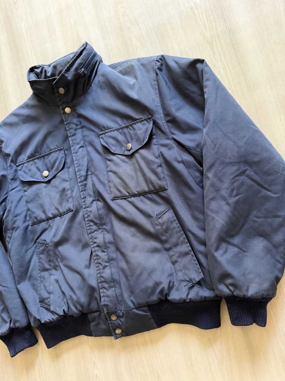 Haggar Vtg Haggar Puffer Bomber w/ Hidden Hood Sz M *stains 90s 80s Size US M / EU 48-50 / 2 - 4 Thumbnail