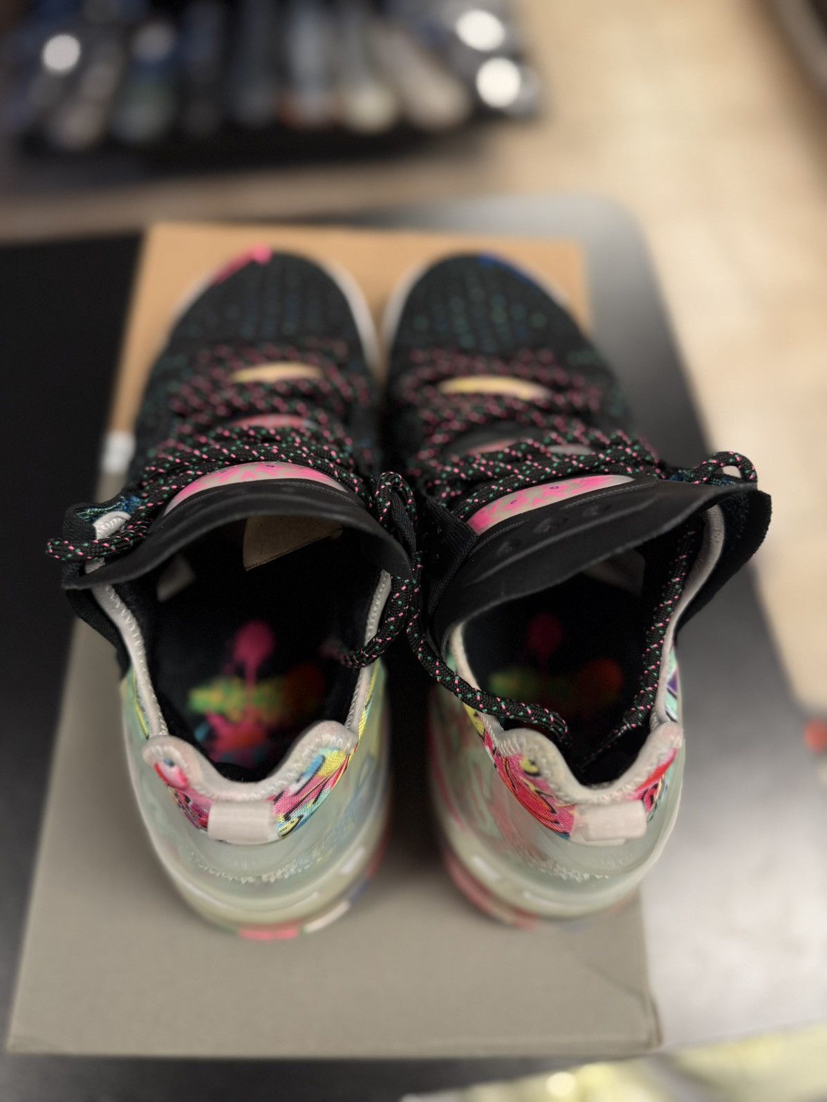 Nike Lebron XV||| Basketball Shoes Size 10 Men’s W Box Size US 10 / EU 43 - 7 Thumbnail