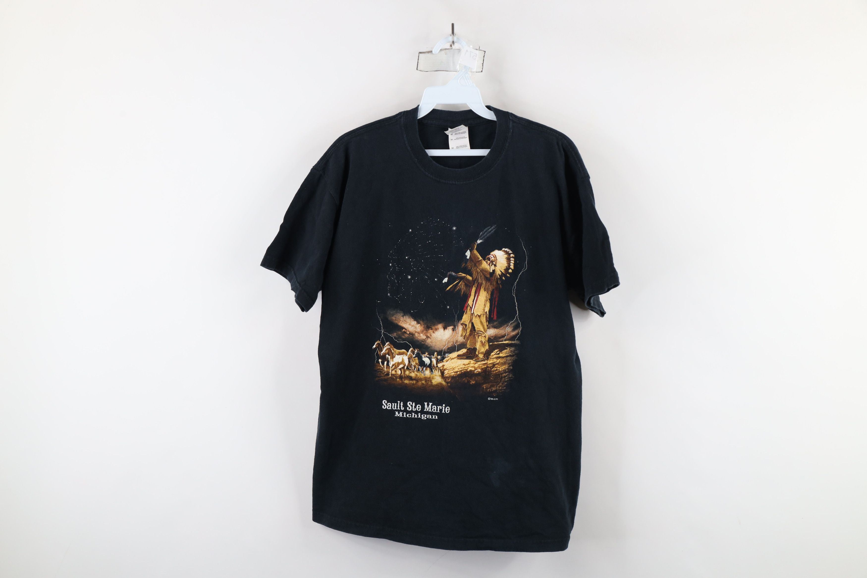 Vintage Vintage Y2K Streetwear Horse Nature Indian Michigan T-Shirt Size US M / EU 48-50 / 2 - 1 Thumbnail