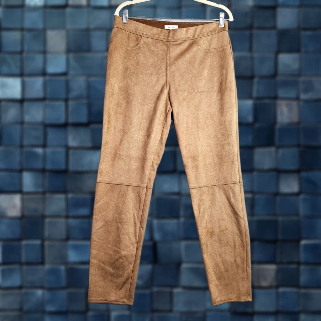 Vintage Max Studio Women’s Faux Suede Leggings Size XL Vicuna Camel NWT Size 40" / US 18 - 1 Thumbnail