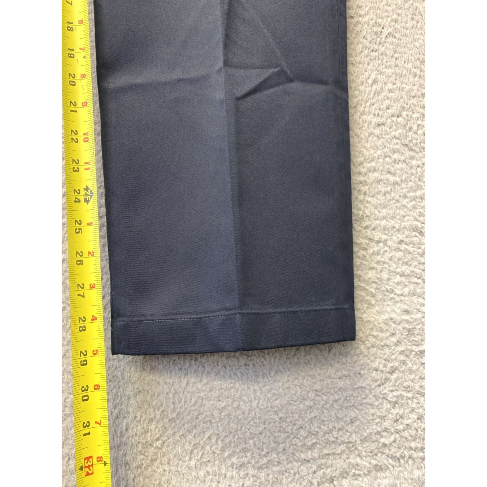Jos. A. Bank Jos A Bank Traveler Chino Pants 38X29 Navy NWOT /130-28 Size US 38 / EU 54 - 4 Thumbnail