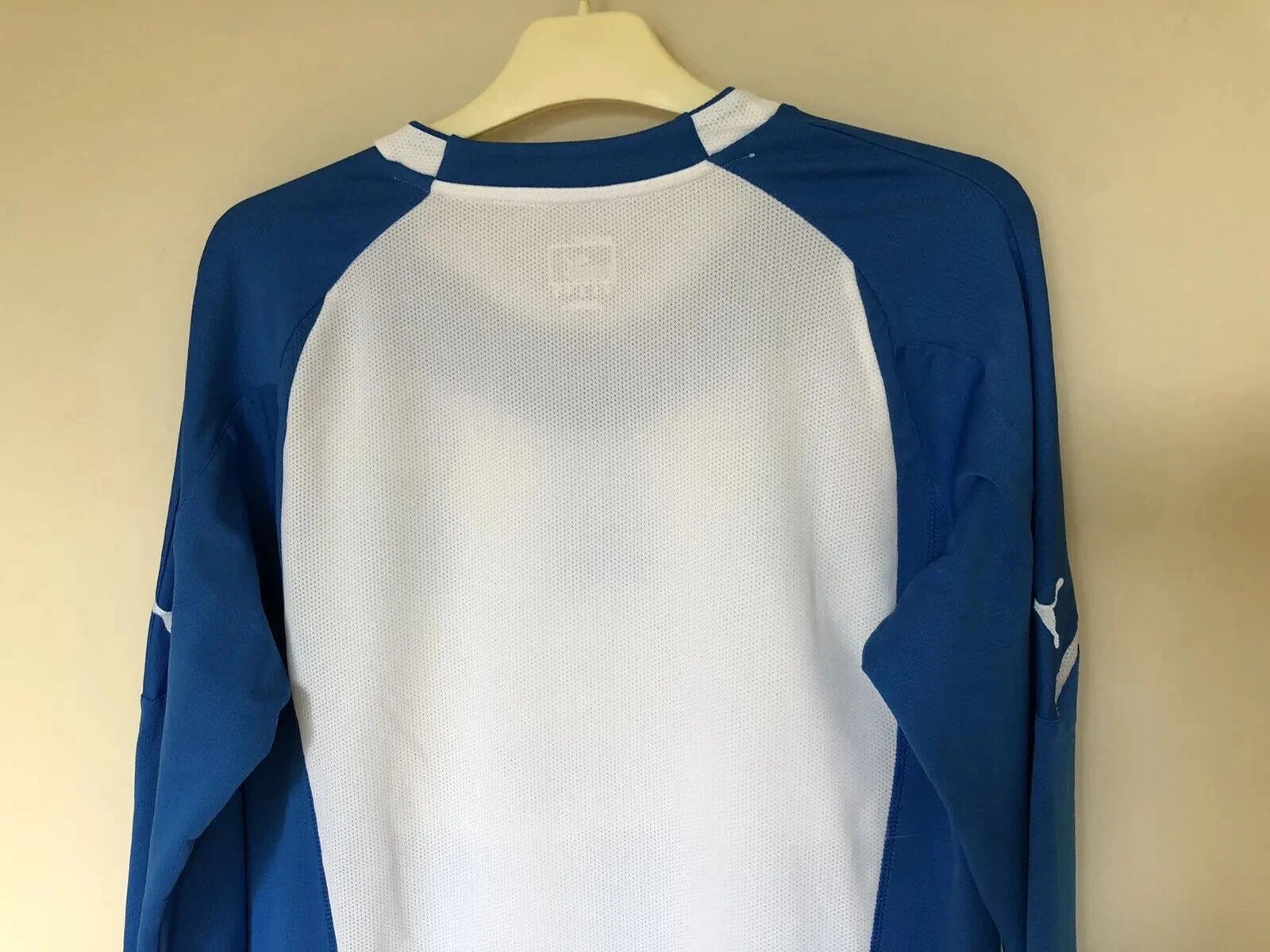 Puma BK ODENSE 2011 2012 HOME JERSEY SOCCER LONG SLEEVE PUMA Size US M / EU 48-50 / 2 - 4 Thumbnail