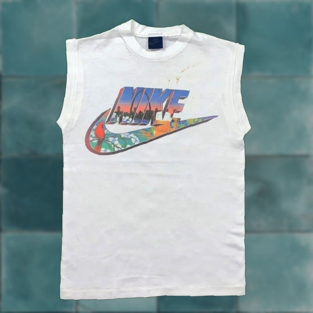 Nike VINTAGE Nike T-Shirt USA 80s St Louis Swoosh City Series Small Mens Crew Neck Short Sleeve White Graphic Tee USA Swoosh 1980s Vintage Nike Shirt Size US S / EU 44-46 / 1 - 1 Thumbnail