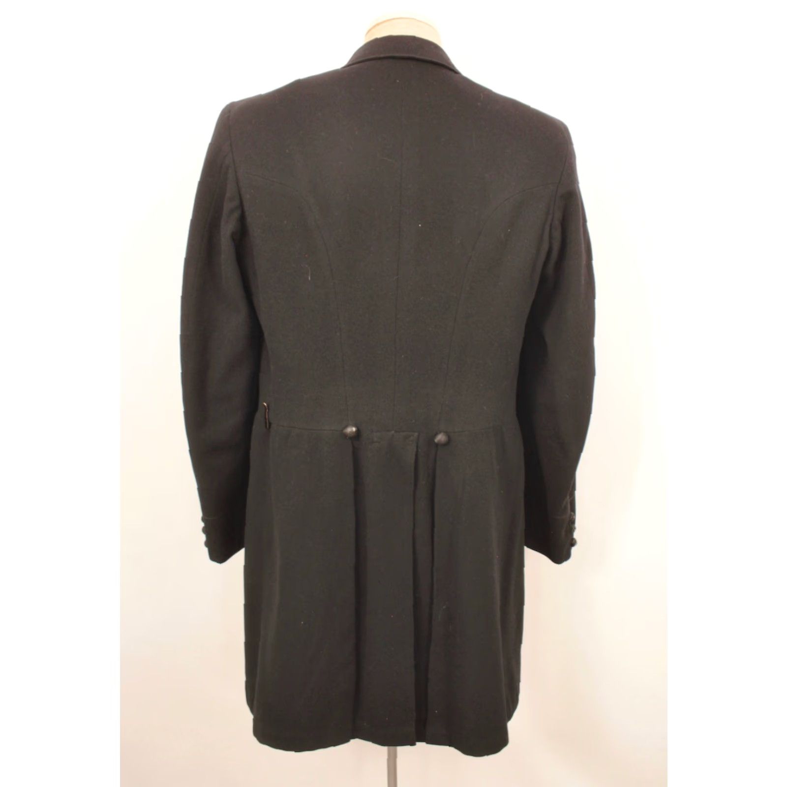 Vintage Edwardian Frock Coat Black Wool Sz M Men’s Vintage 1900s 1900s Edwardian Antique Coat Size US M / EU 48-50 / 2 - 2 Thumbnail
