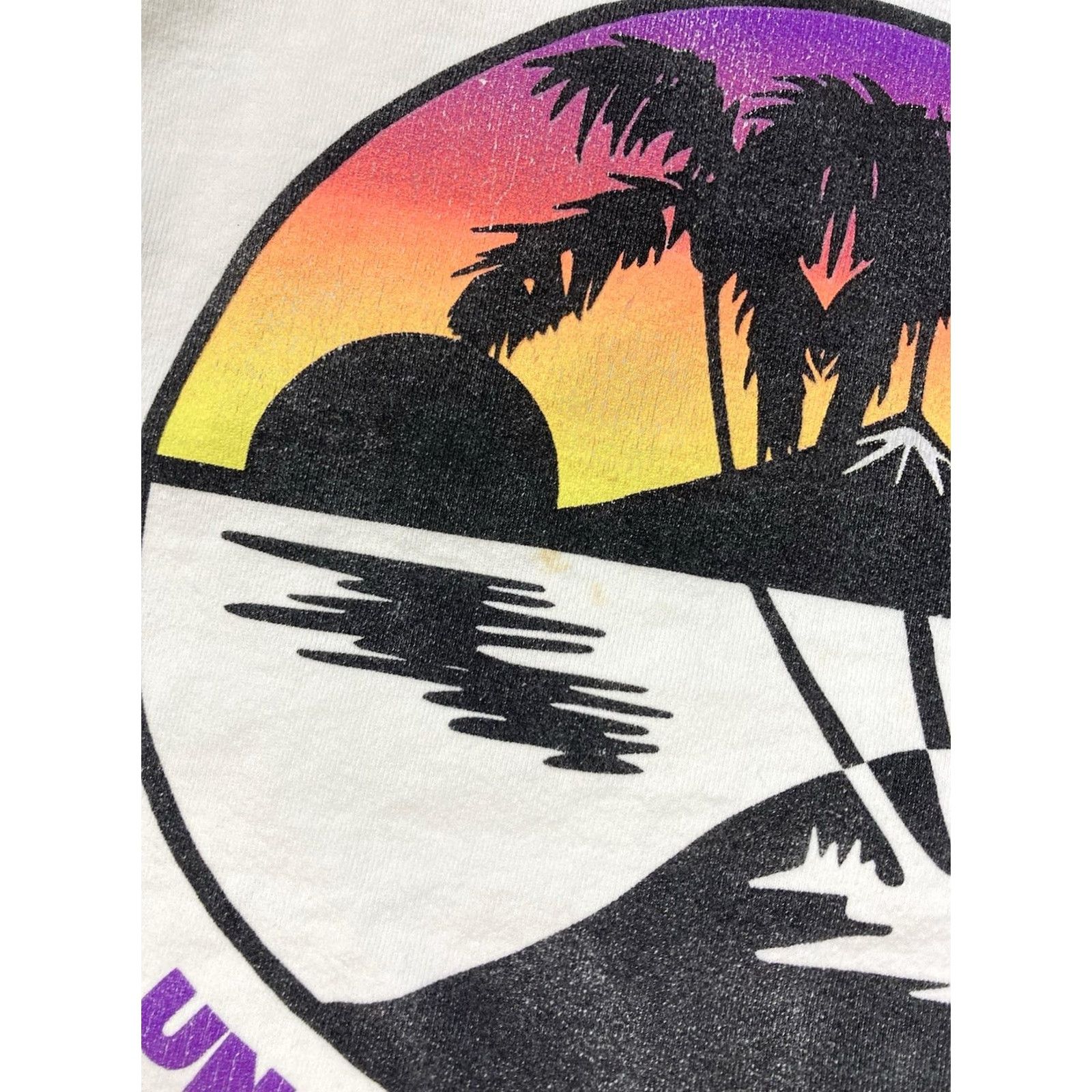 Vintage Bad Bunny World's Hottest Tour 2022 Un Verano Sin Ti Sweatshirt Men Small Music Shirt Size US S / EU 44-46 / 1 - 3 Thumbnail