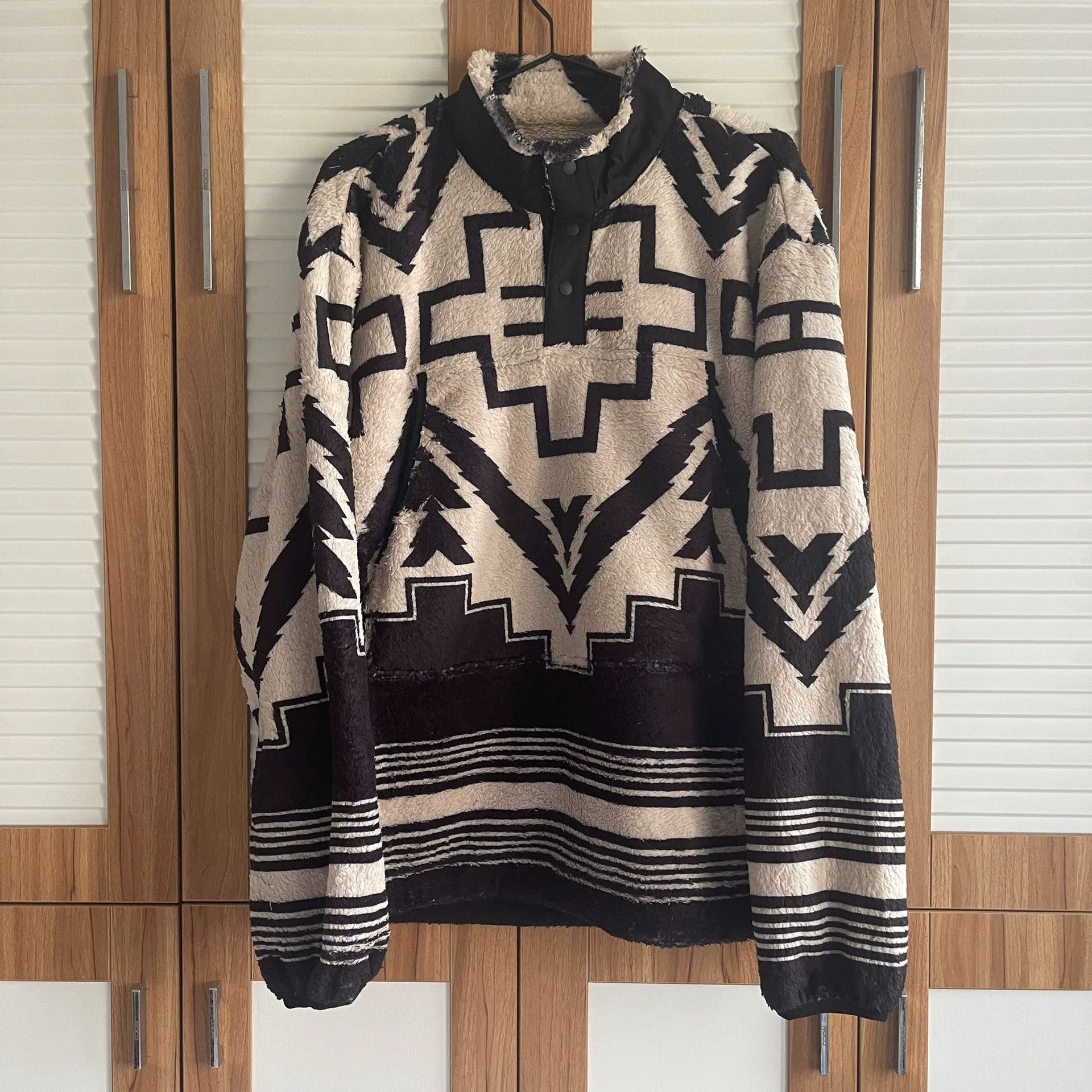 Liberaiders Liberaiders Mexican Fleece Pullover Jacket B&W L/XL Size US L / EU 52-54 / 3 - 1 Thumbnail