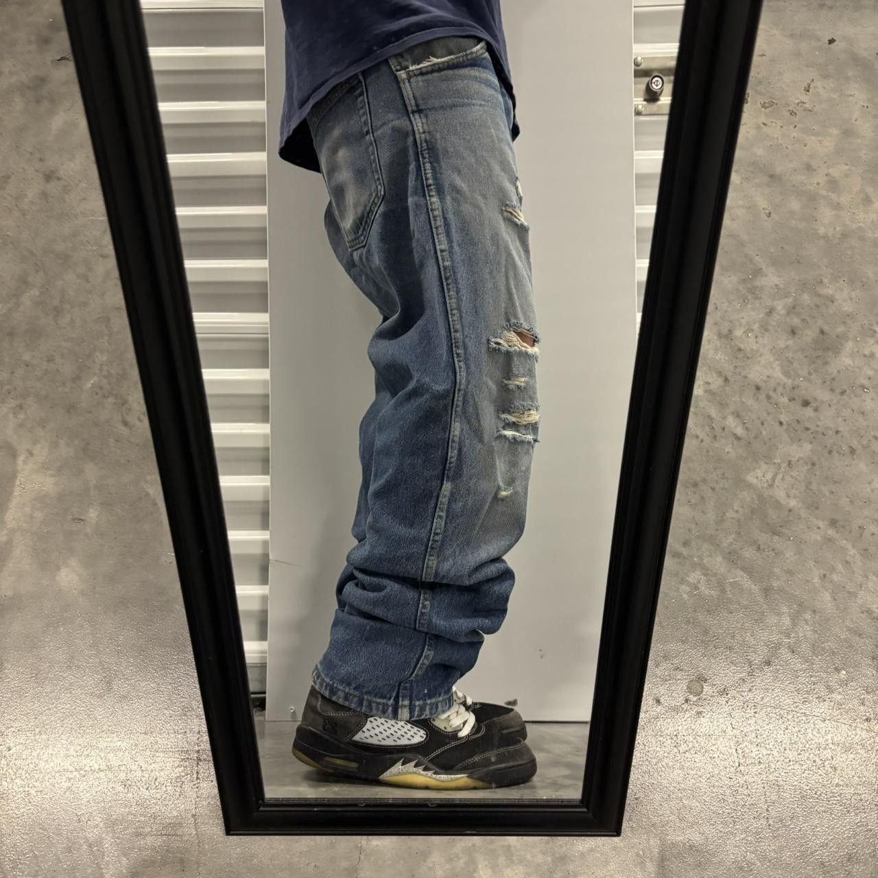Japanese Brand × Vintage Crazy Vintage Y2K/2000s Grunge Faded Dark Wash Distressed Denim Jeans! Size US 34 / EU 50 - 2 Thumbnail