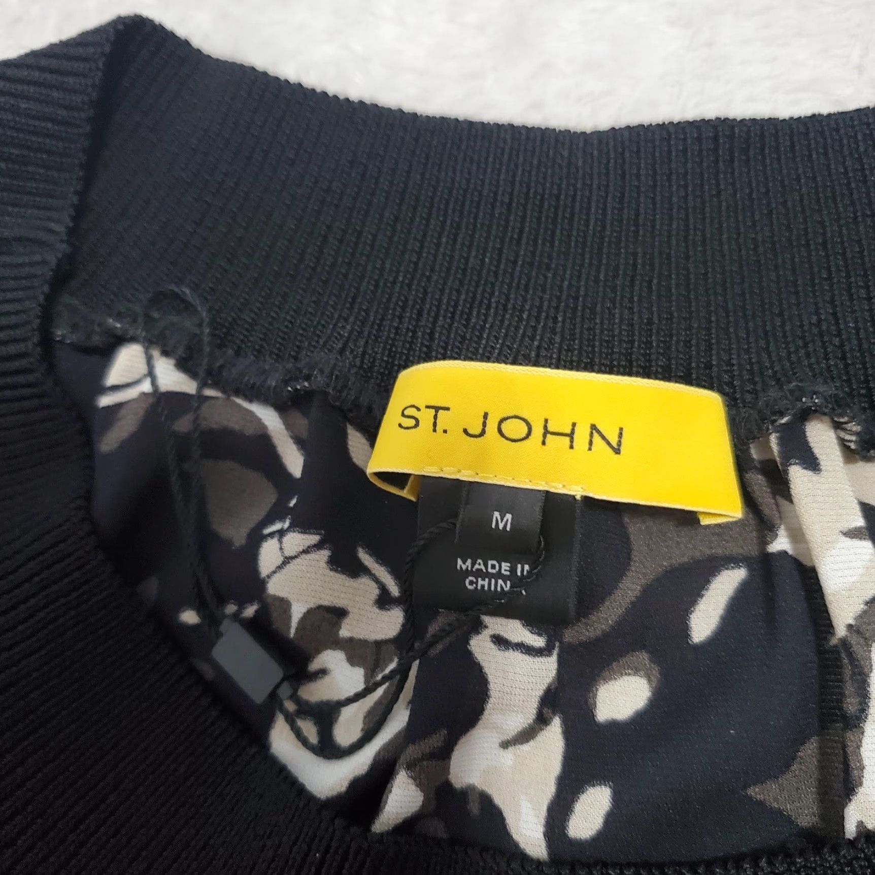 St. John VINTAGE St John Blouse Shirt Woman M Black Beige Floral Print Silk Blend 3/4 Sleeve Tunic Size M / US 6-8 / IT 42-44 - 3 Thumbnail