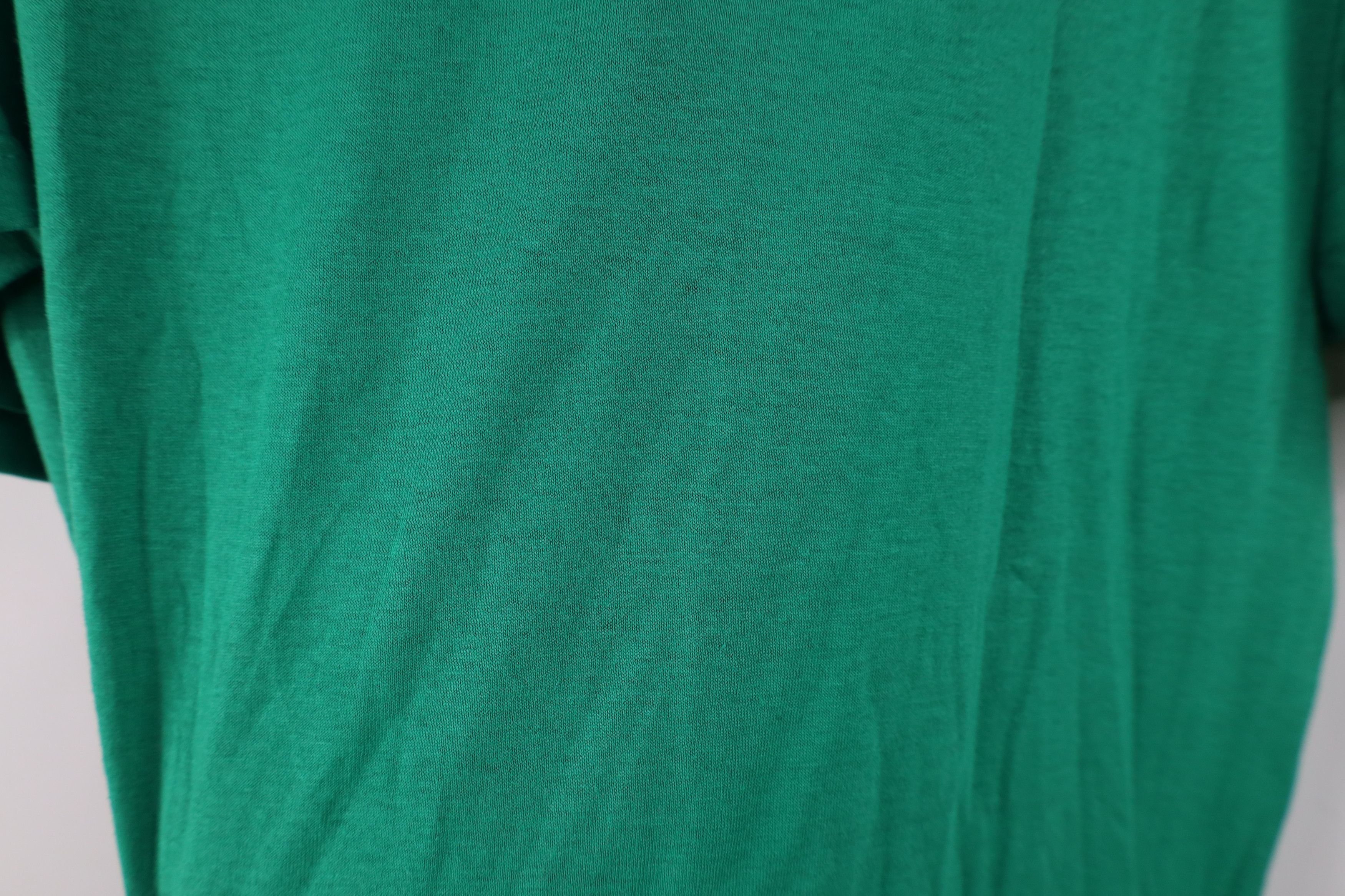Vintage Vintage 90s Streetwear Short Sleeve Pocket T-Shirt Kelly Size US L / EU 52-54 / 3 - 11 Thumbnail