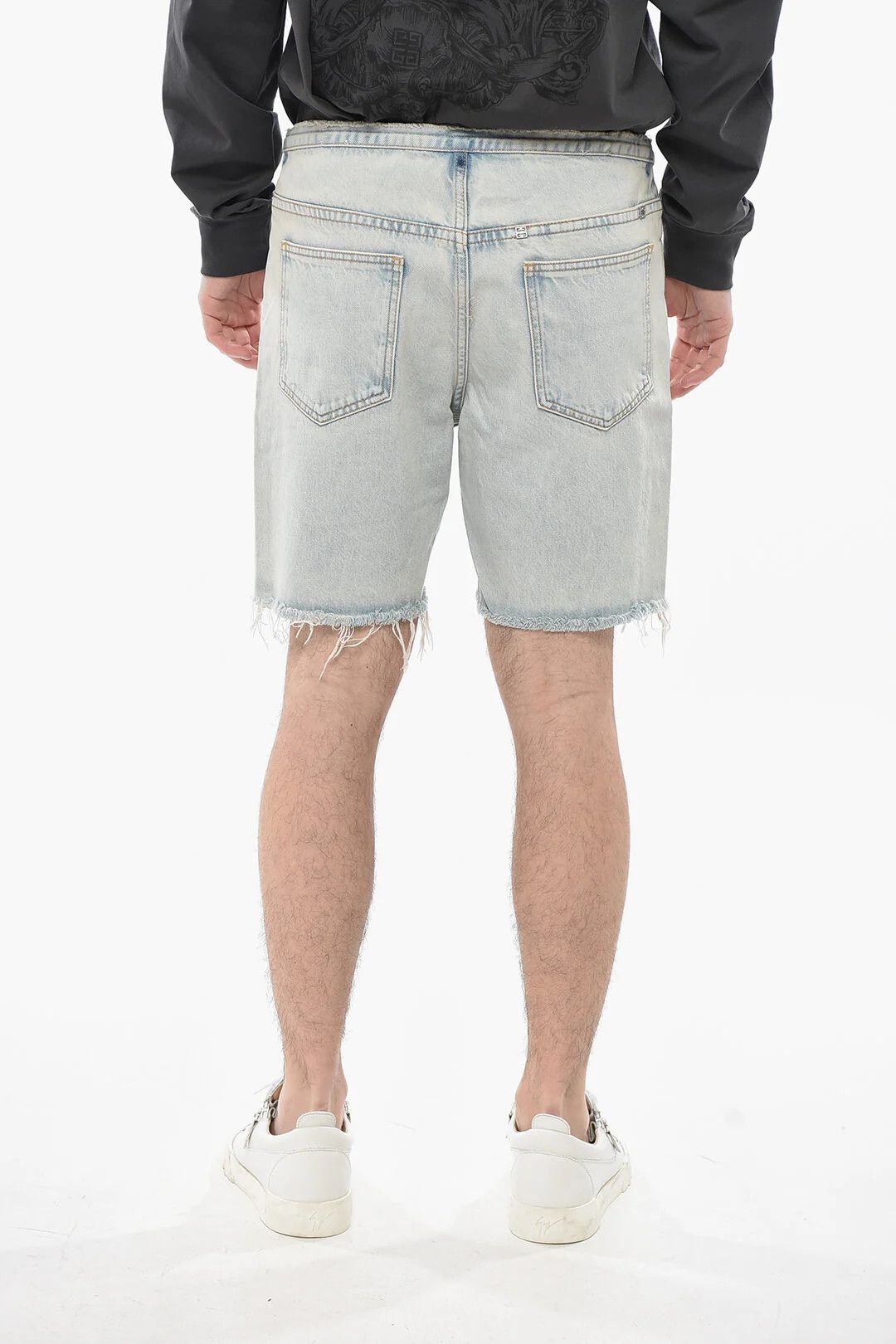 Givenchy og1mm0326 Light-Wash Denim Short in Light Blue Size US 31 - 2 Thumbnail