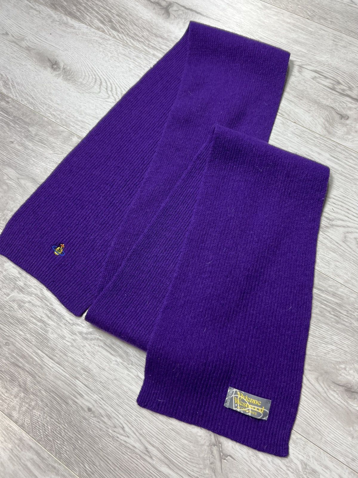 Vivienne Westwood Vivienne Westwood Ribbed Scarf Muffler Embroidered Orbs Logo Size ONE SIZE - 4 Thumbnail