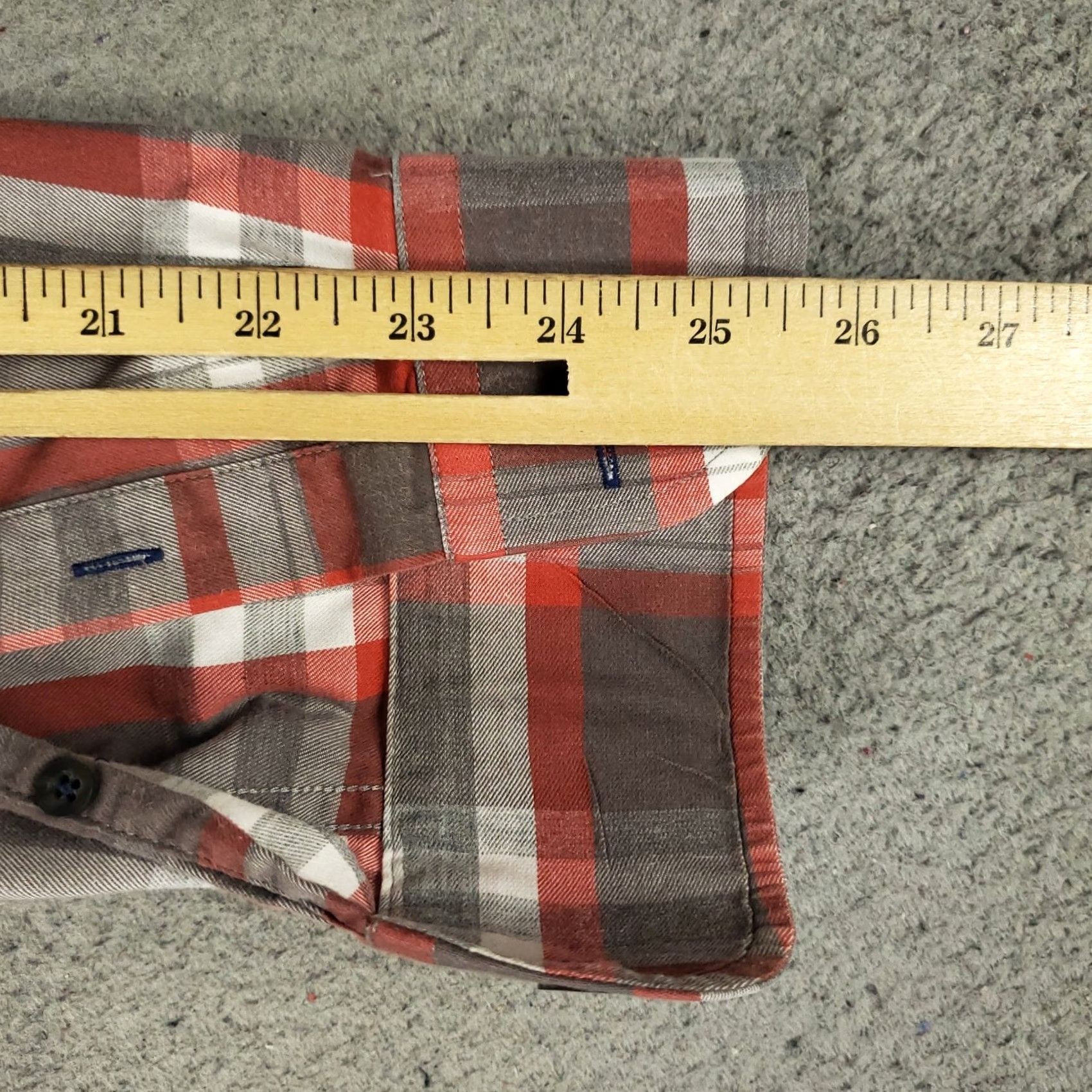 UNTUCKit UNTUCKit Shirt Mens M Gray Red/Rust Plaid Button-Up Long Sleeve Shirt Size US M / EU 48-50 / 2 - 6 Thumbnail