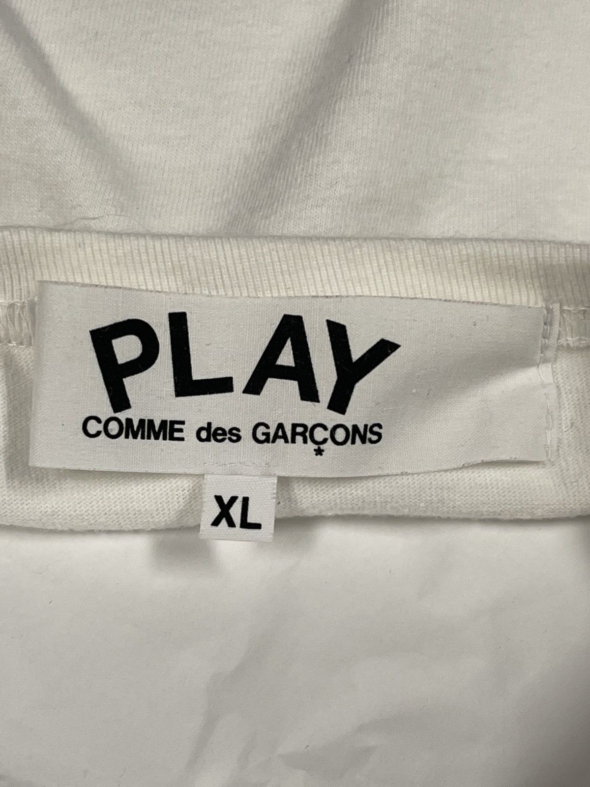 Comme des Garcons Size XL - Comme des Garcons PLAY Play Inverted Text T-shirt Size US XL / EU 56 / 4 - 10 Thumbnail
