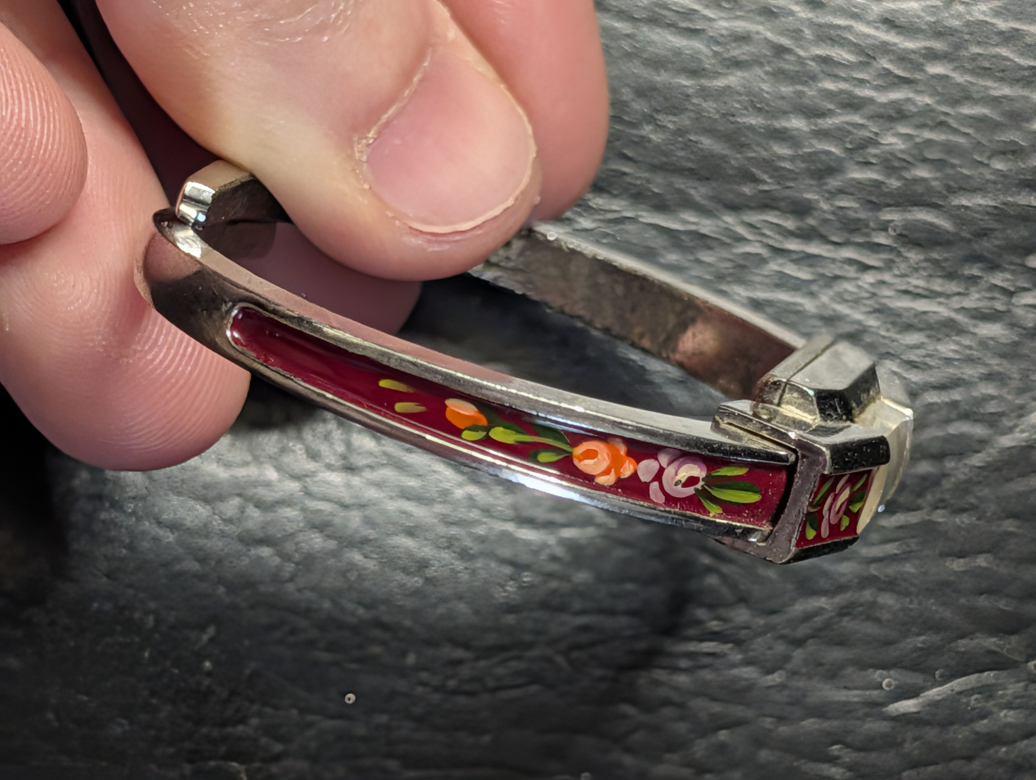 Vintage JEAN PERRET Enamel bangle bracelet floral wrist watch Size ONE SIZE - 5 Thumbnail