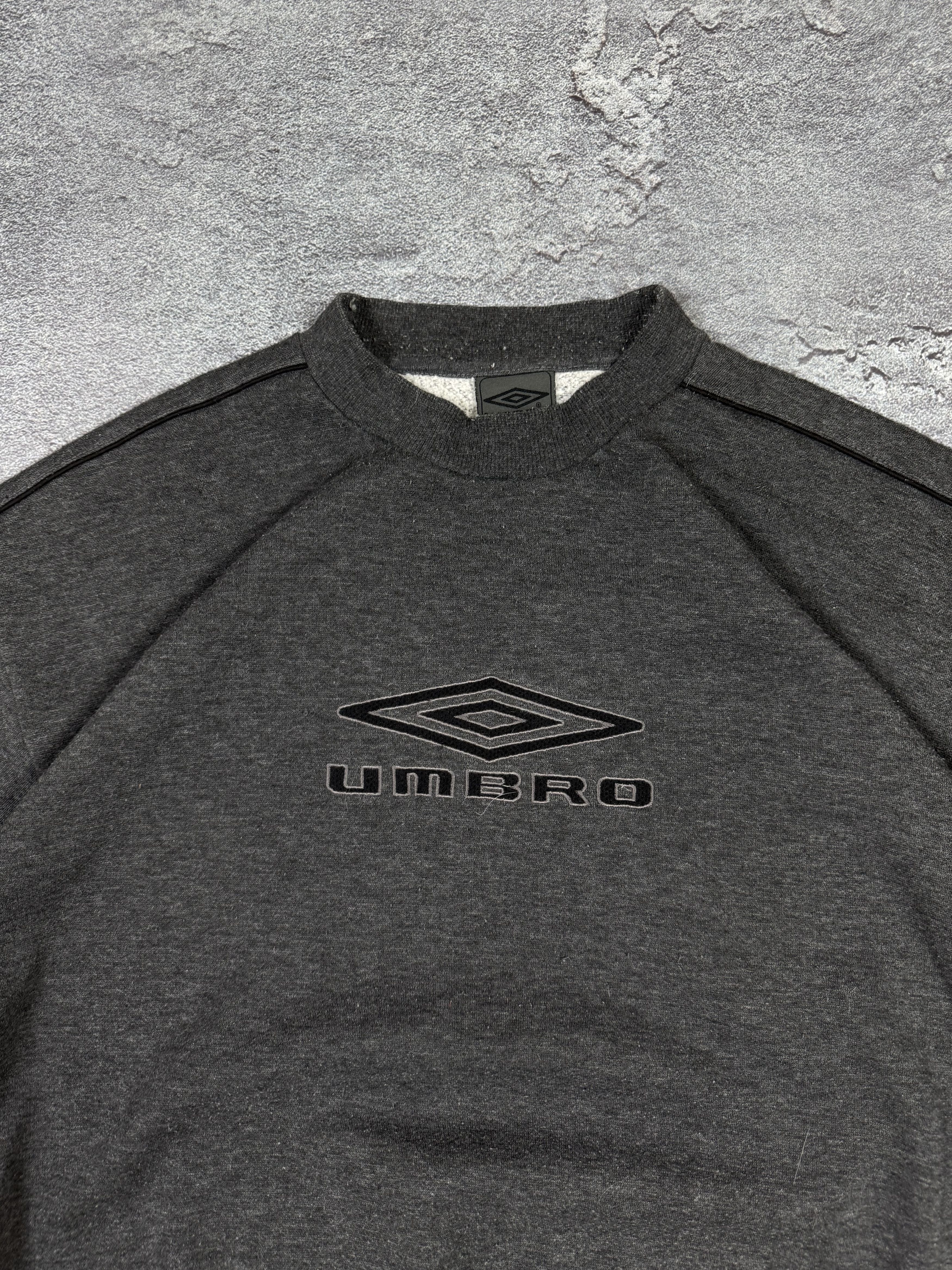 Umbro Umbro Crew Neck Fleece Sweatshirt Logo Size L Streetwear Size US L / EU 52-54 / 3 - 3 Thumbnail