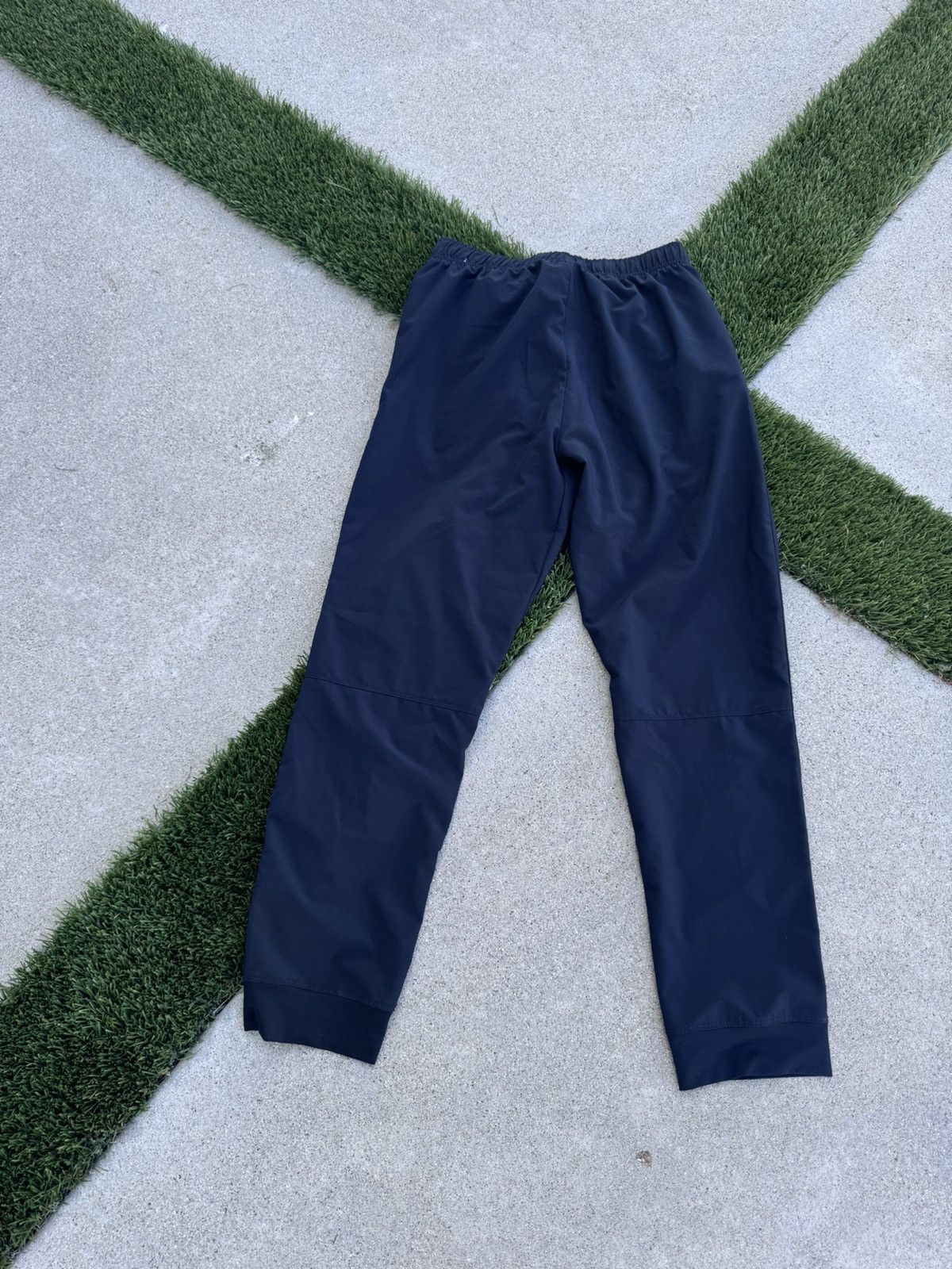 Nike Nike sweats Size US 26 / EU 42 - 2 Thumbnail