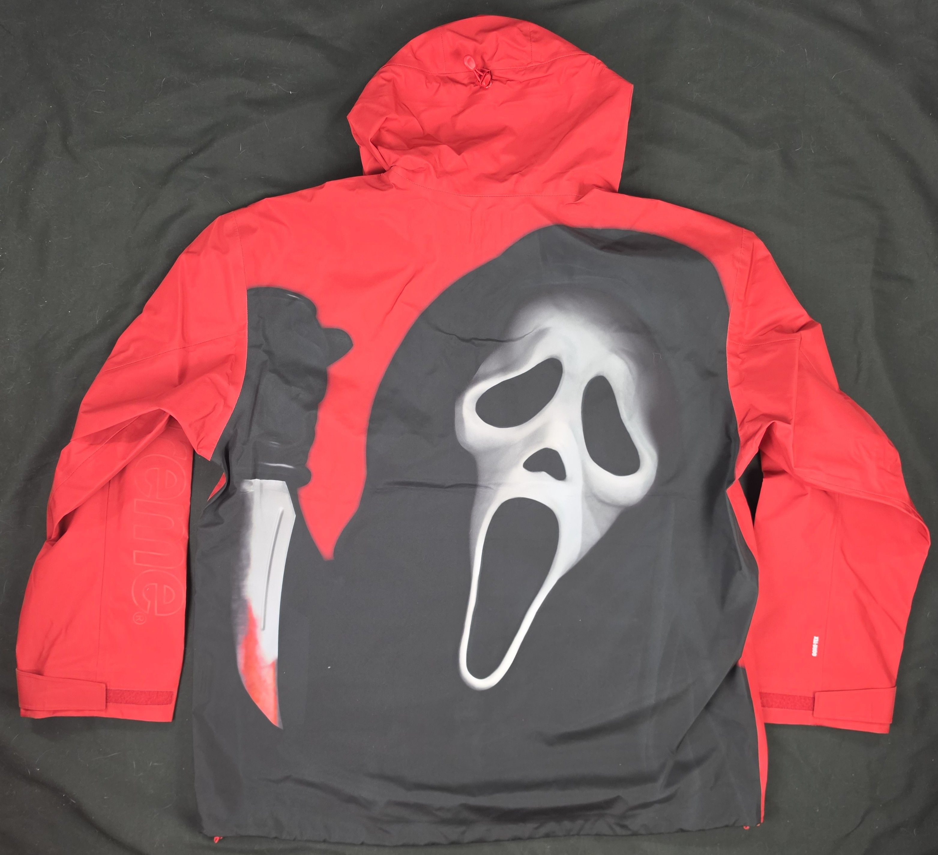 Supreme Supreme GORE-TEX Ghostface Shell Jacket Red SS26 BRAND NEW Size US L / EU 52-54 / 3 - 1 Thumbnail