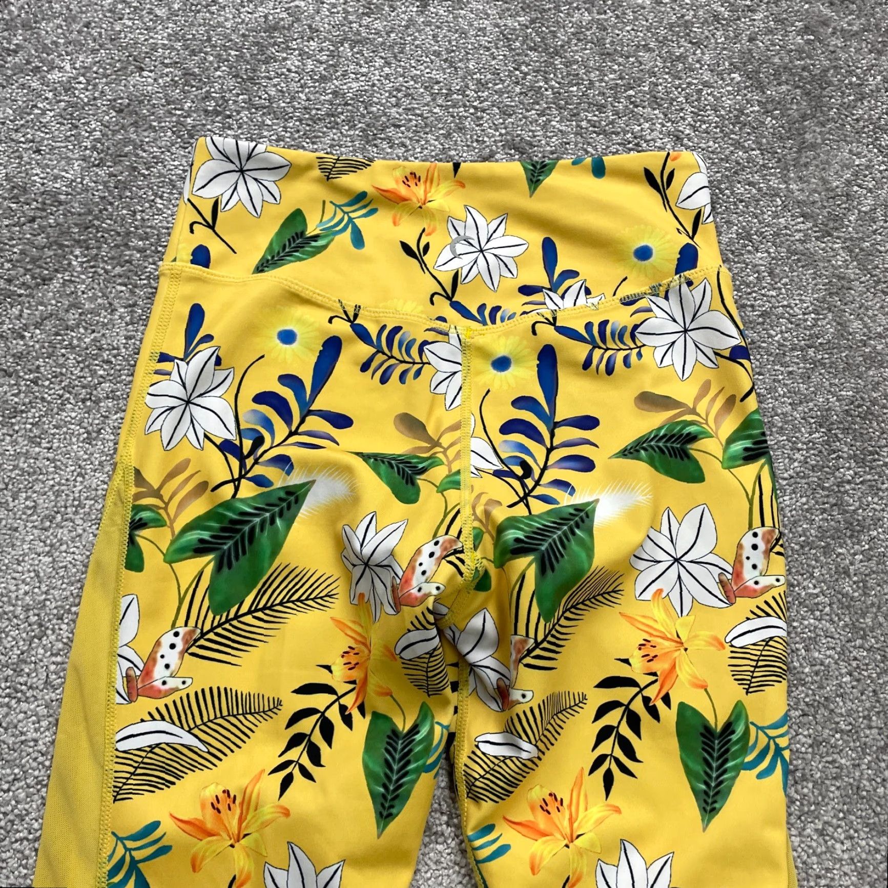 Vintage Zyia Active Compression Leggings Womens 4 Yellow Floral Athletic Yoga Leggings Skinny Size 27" / US 4 / IT 40 - 3 Thumbnail