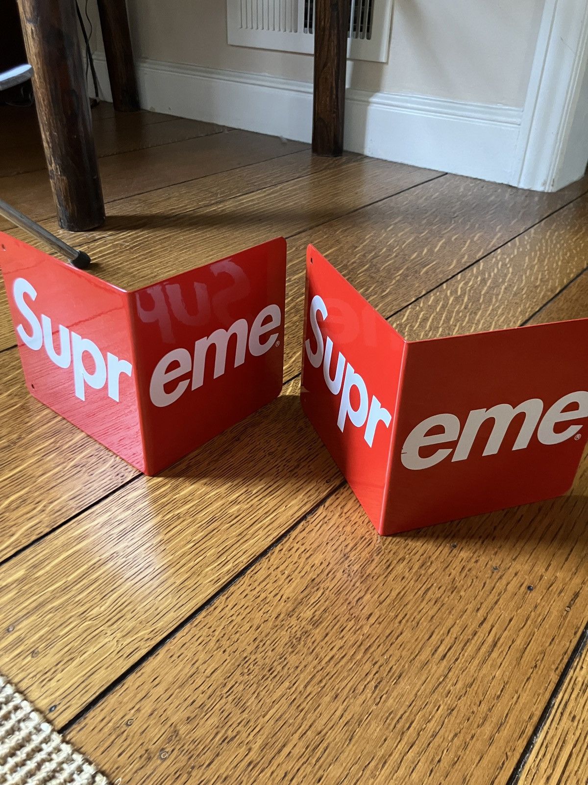 Supreme bookends set orders of 4