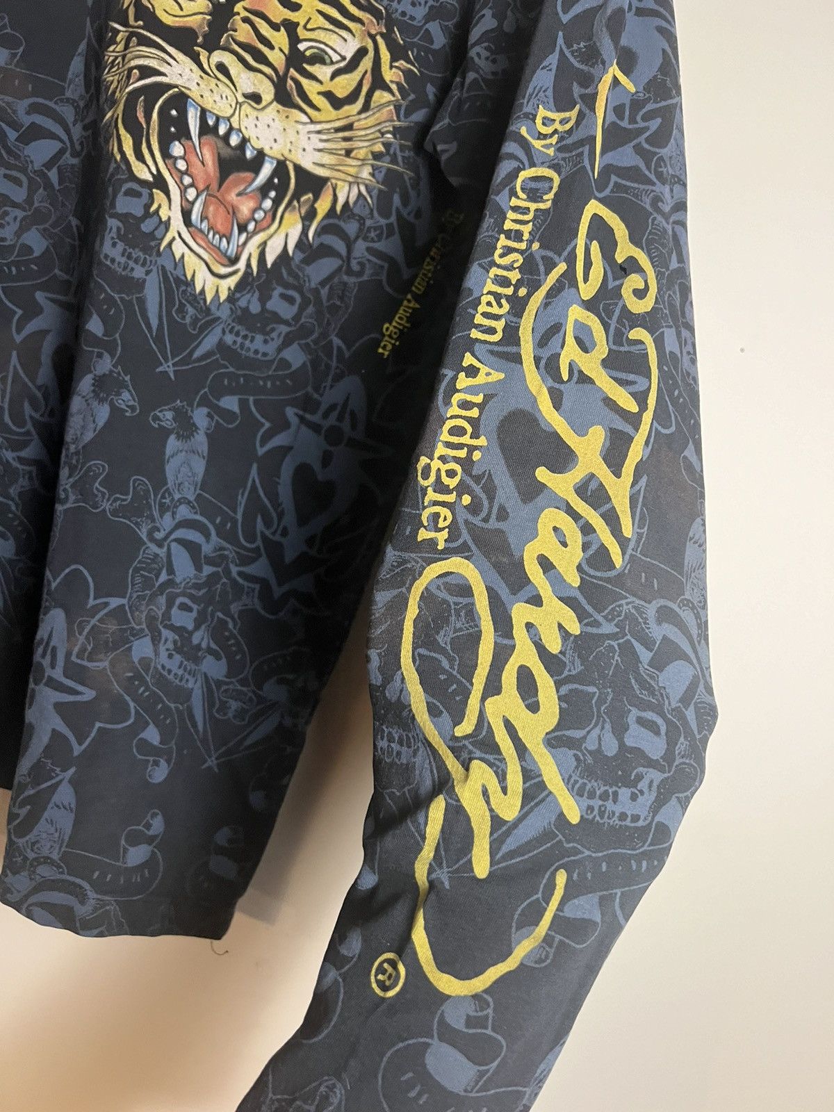 Christian Audigier × Ed Hardy Vintage 🔥RARE🔥 Ed Hardy thrashed longlseeve Size US L / EU 52-54 / 3 - 4 Thumbnail