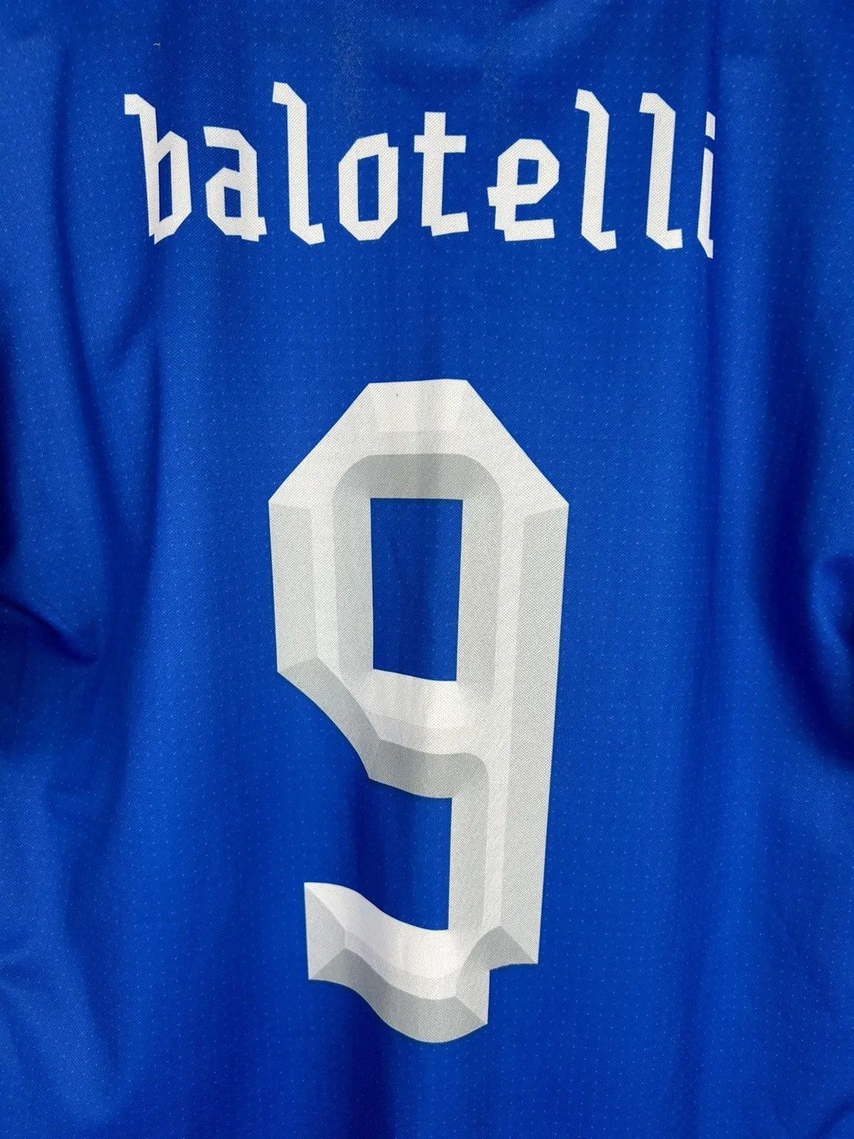 Vintage Vintage Italy National Team #9 Balotelli Licensed Jersey Size US S / EU 44-46 / 1 - 2 Thumbnail