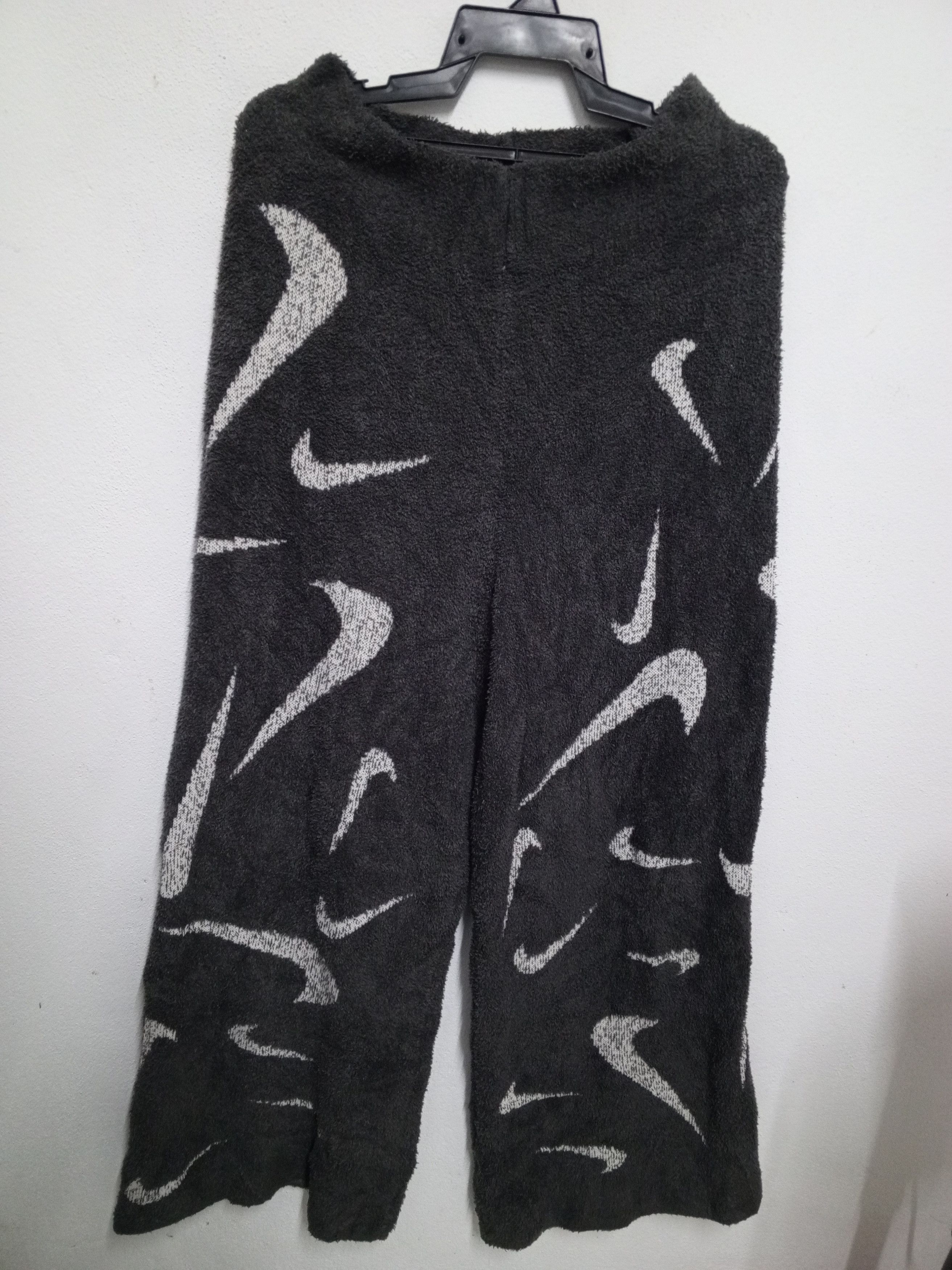 Nike Nike buggy Phoenix Cozy Boucle Knit Pants Women's Ash Grey Size 40" / US 18 - 2 Thumbnail