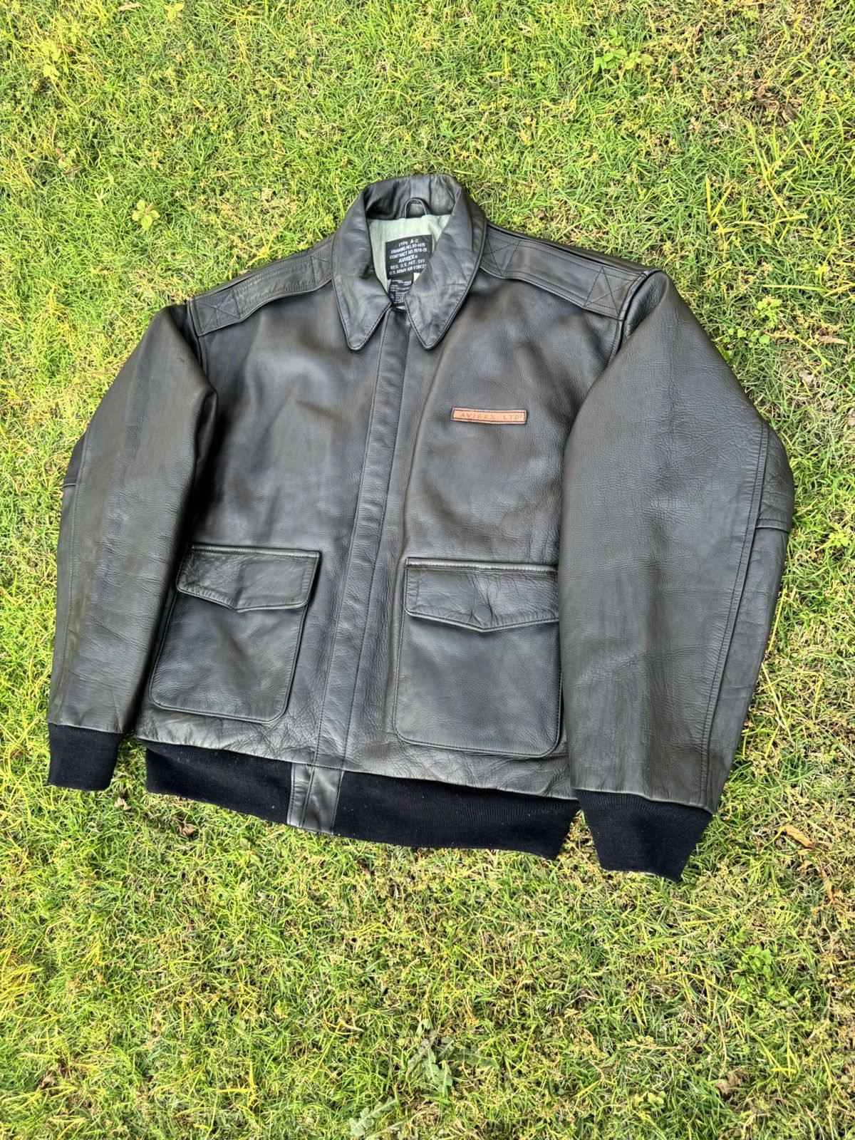 Avirex Vintage AVIREX A-2 Leather Flight Bomber Jacket Cowhide Size US XL / EU 56 / 4 - 2 Thumbnail