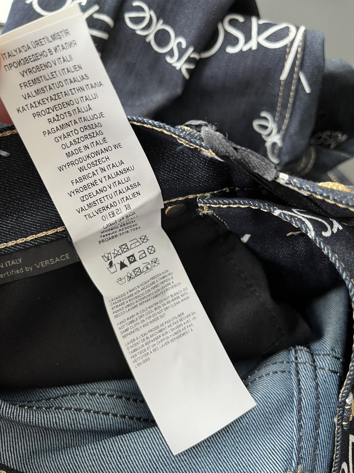 Versace Super Runway Versace Monogram Logo Denim Jeans Brand New Size US 29 - 19 Thumbnail