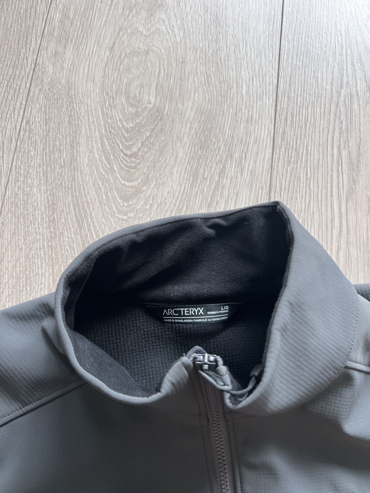 Other Arc’teryx Epsilon LT women’s Jacket All Weather Corporate Size L / US 10 / IT 46 - 4 Thumbnail
