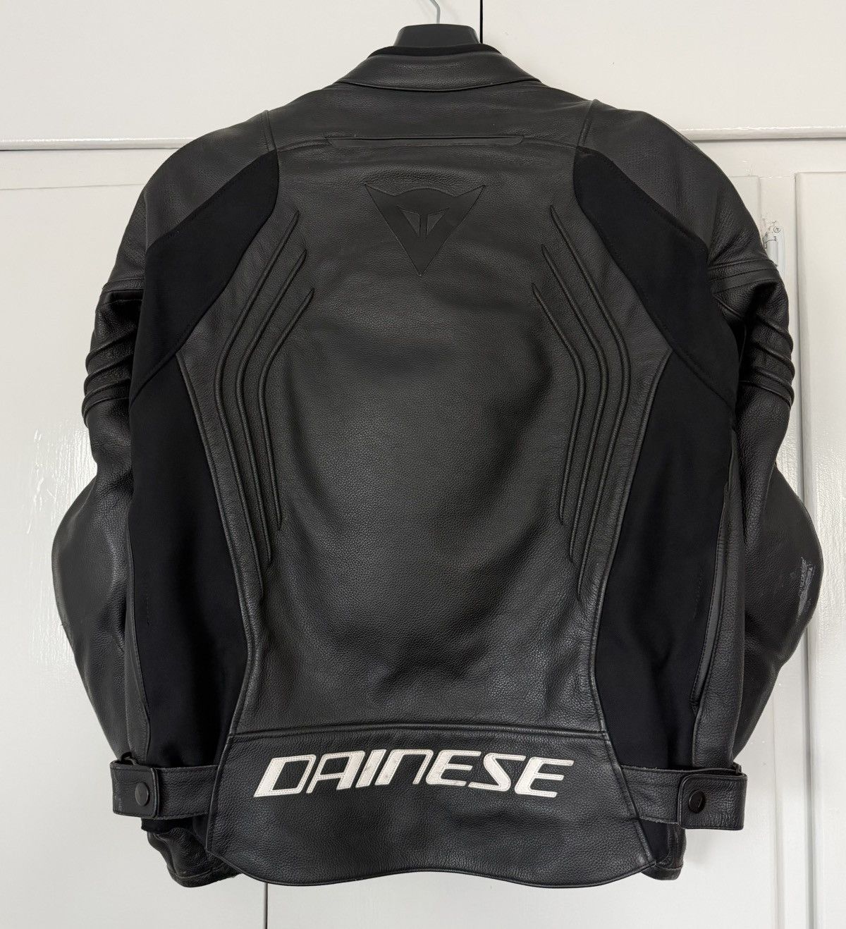 Dainese DAINESE RACING 3 D AIR MENS LEATHER SPORTS MOTORCYCLE JACKET Size US L / EU 52-54 / 3 - 2 Thumbnail
