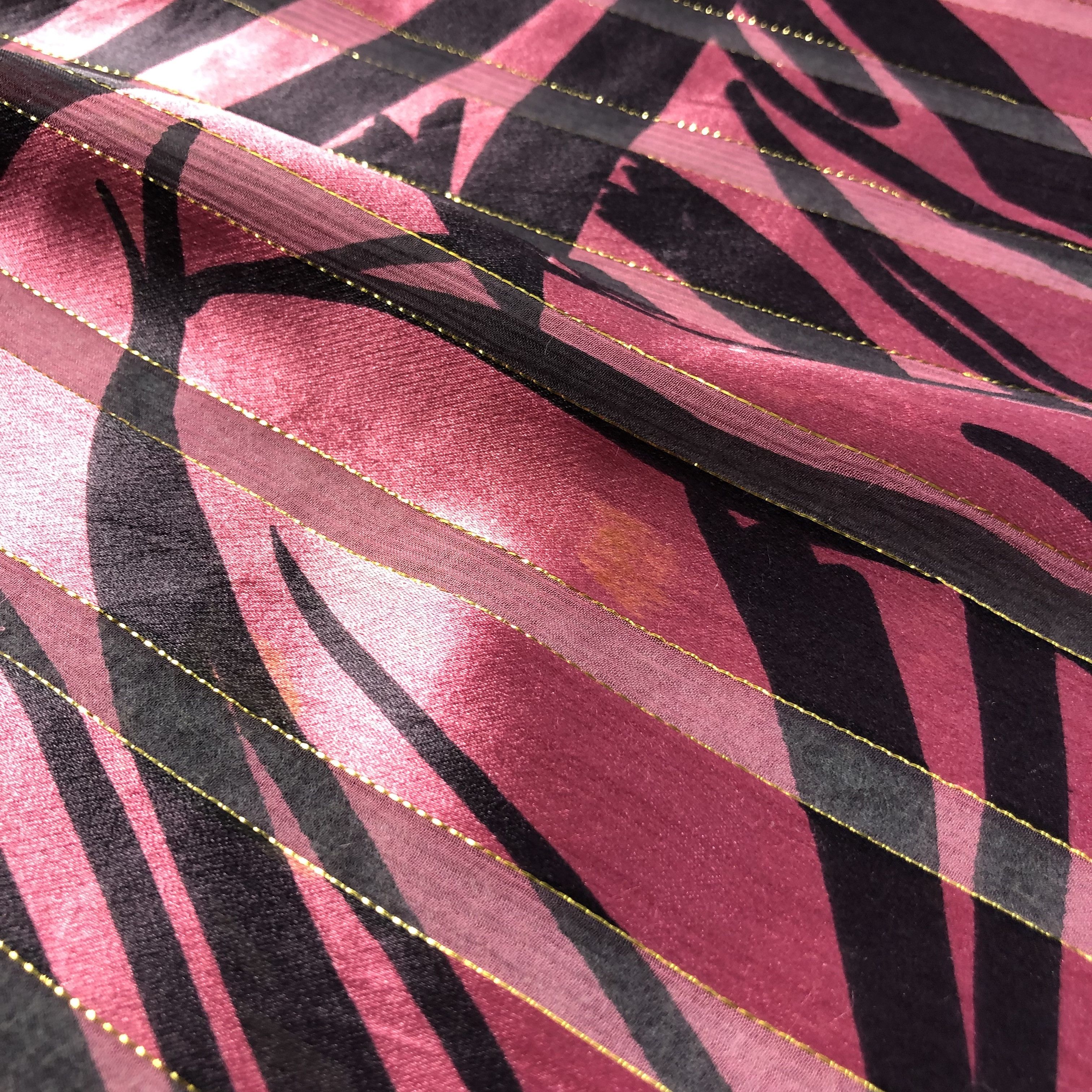Japanese Brand Luxury Floral Slit Thread Silk Scarf M740 Size ONE SIZE - 7 Thumbnail