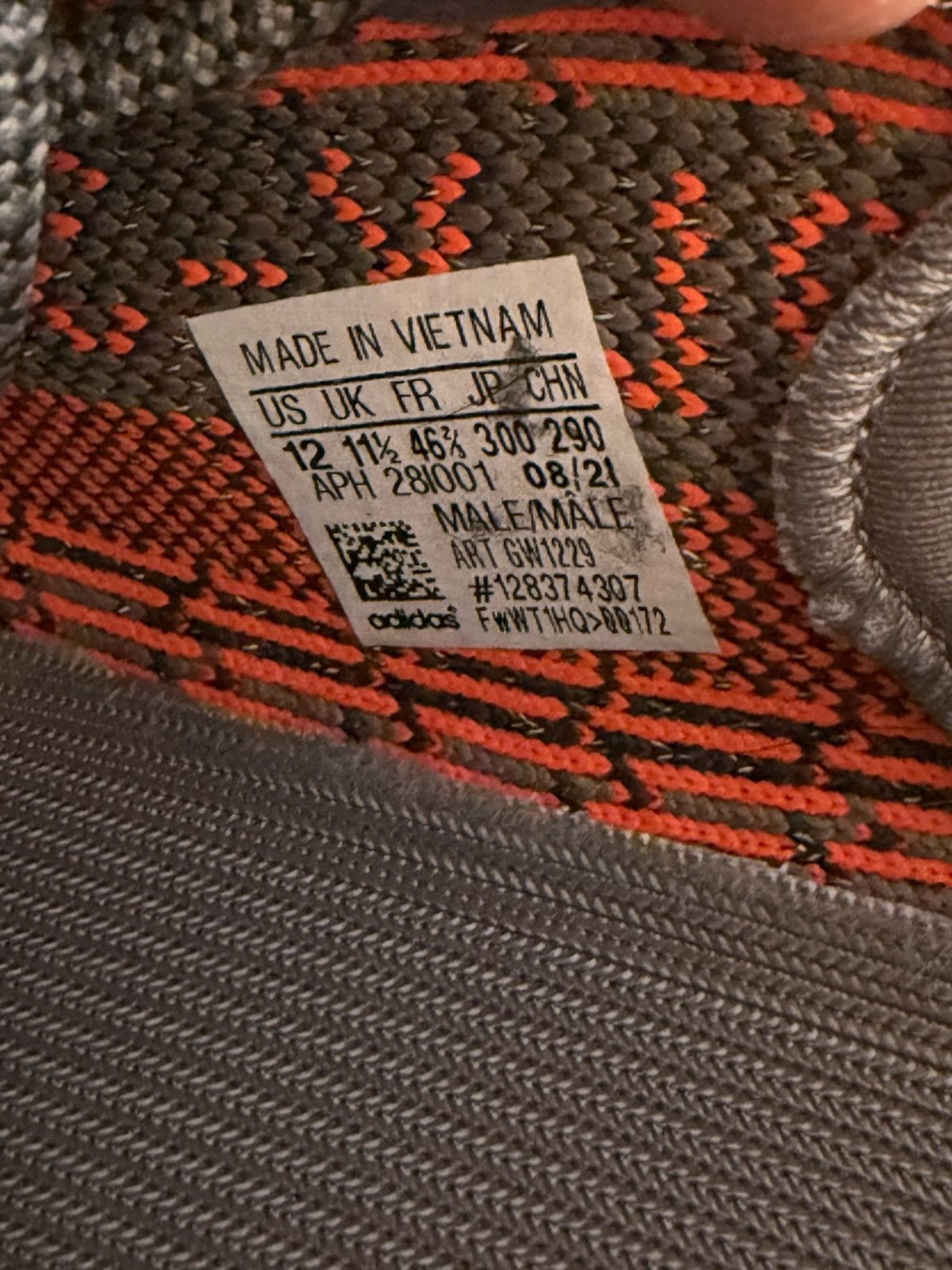 Adidas ADIDAS Yeezy Boost 350 V2 Beluga Reflective Grey Red Sz 12 Size US 12 / EU 45 - 10 Thumbnail