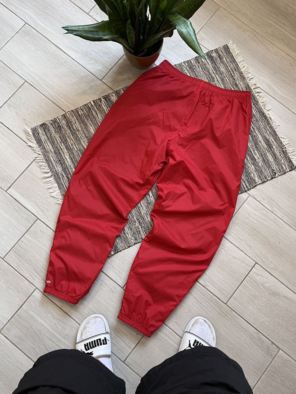 Nike × Vintage Vintage Nike nylon sweatpants minimalistic Size US 34 / EU 50 - 2 Thumbnail