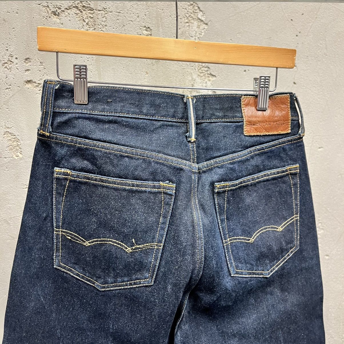 American Eagle Outfitters American Eagle Selvedge Raw Denim Relaxed Taper Jeans 29x32 Size US 29 - 6 Thumbnail