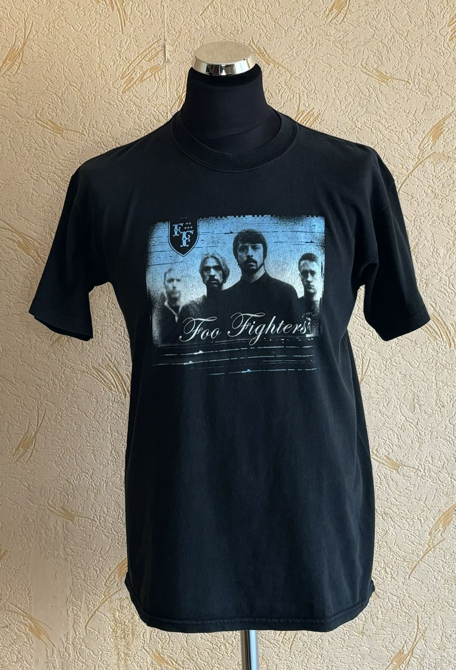Band Tees T-Shirt Foo Fighters In Your Honor 2005-2006 Gildan size. M Size US M / EU 48-50 / 2 - 1 Thumbnail