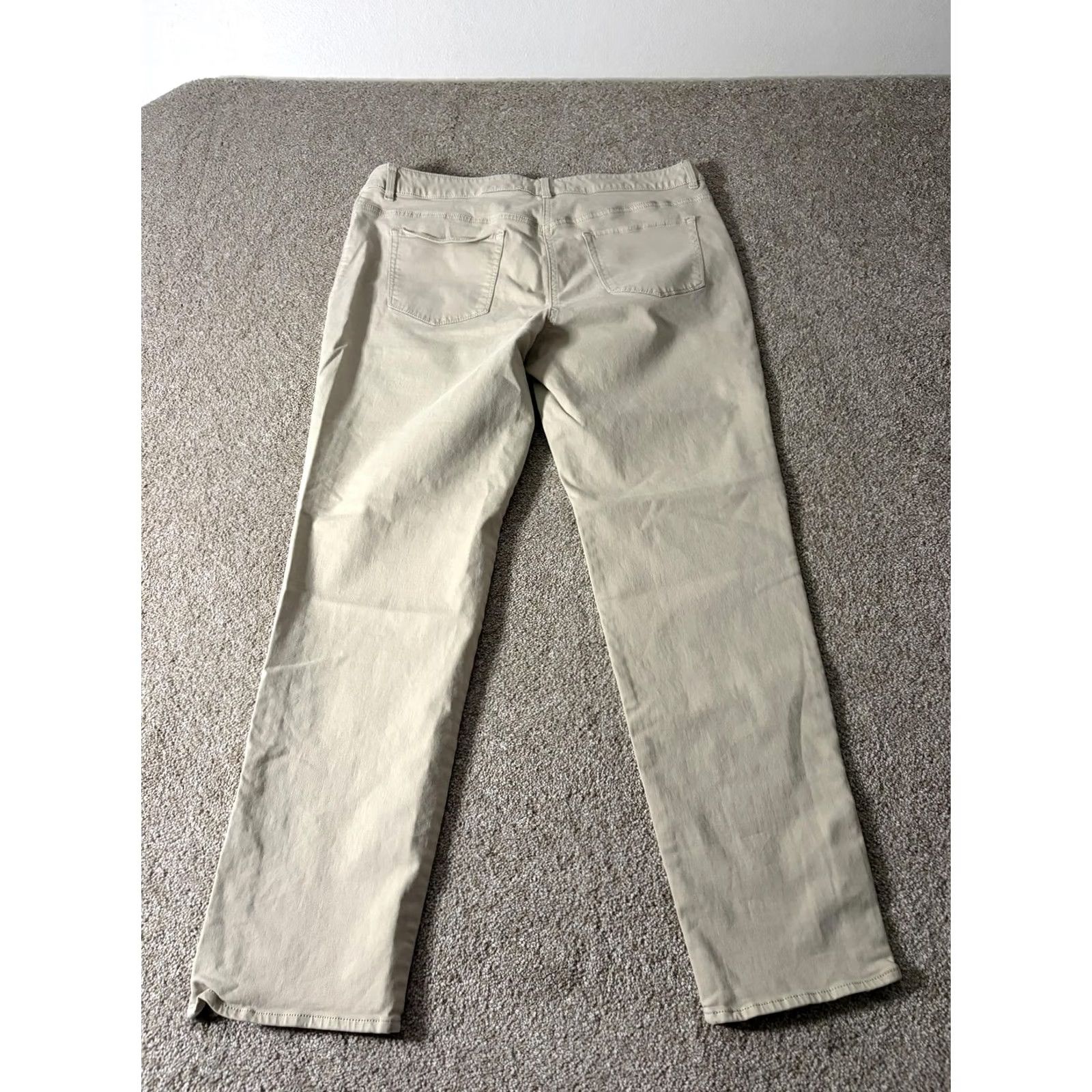 Vintage Chico's Pants Womens 2 Beige Twill Slim Fit Ankle Zip Stretch Khakis Casual Pants Womens Beige Twill Slim Fit Ankle Zip Casual Chaficos? Size 26" / US 2 / IT 38 - 6 Thumbnail