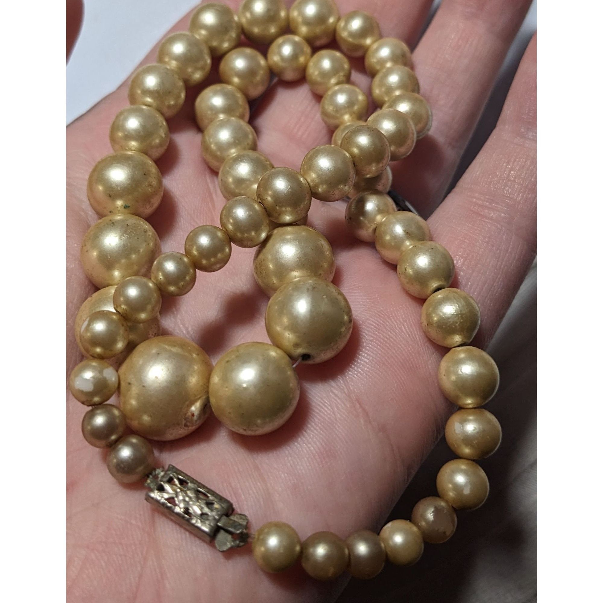 Other Vintage Gold Faux Pearl Costume Necklace Size ONE SIZE - 7 Thumbnail