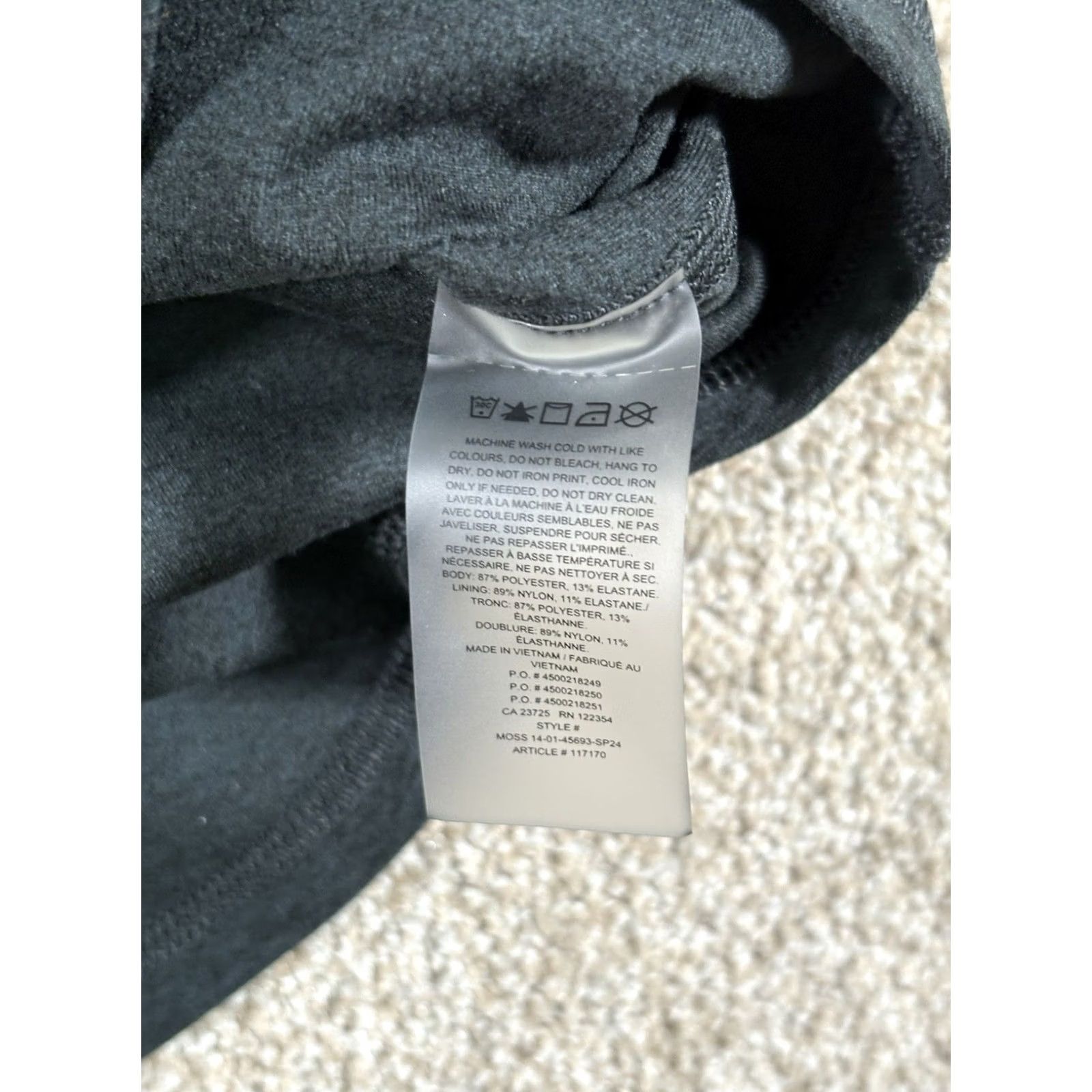 Aritzia VINTAGE NWT Aritzia Black Racerback Tank Top 2XS Women Crew Neck Sleeveless Soft Whip Golden Soft Whip NWT Size XXS / US 00 / IT 34 - 5 Thumbnail