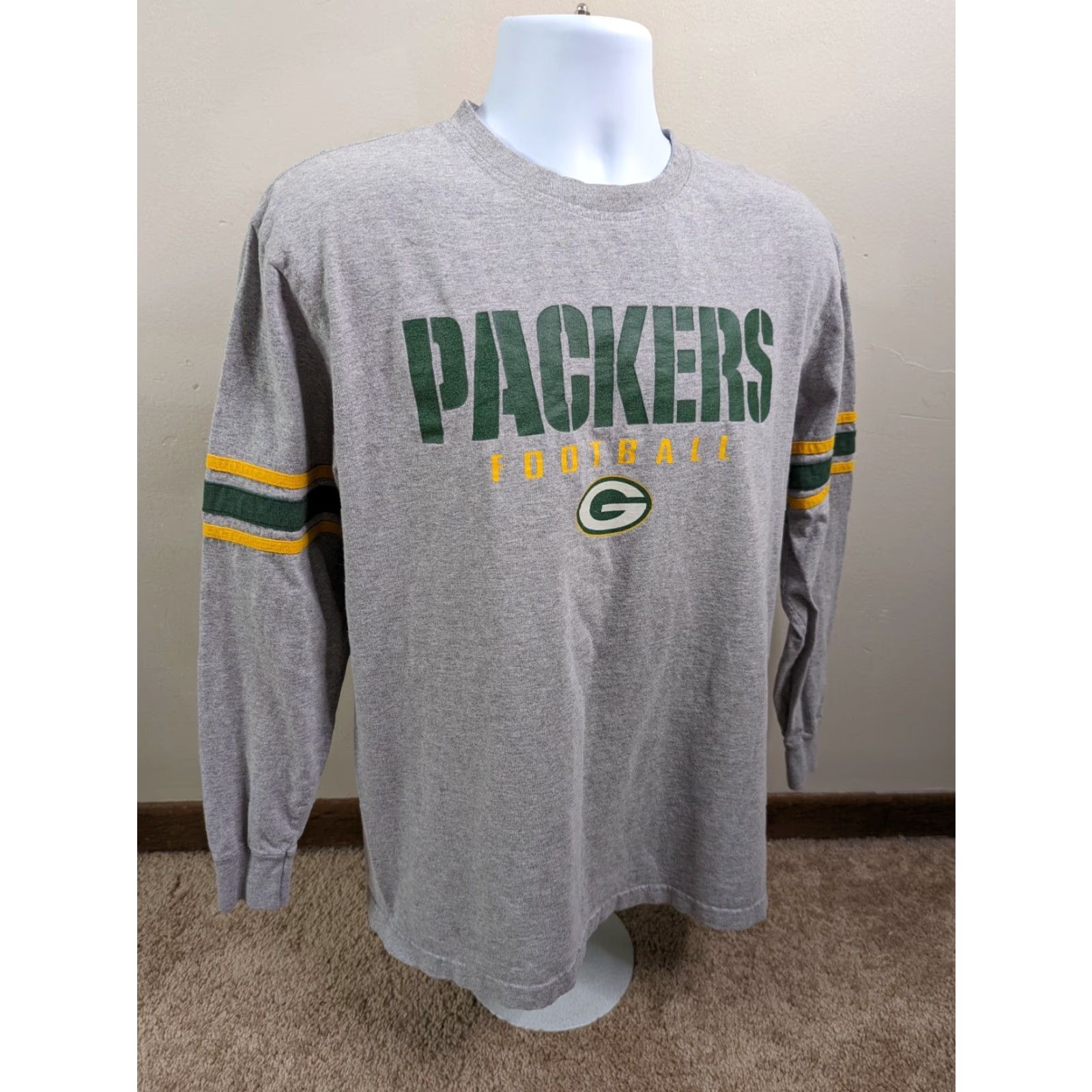 NFL VINTAGE? No — Rejected. Size US L / EU 52-54 / 3 - 4 Thumbnail