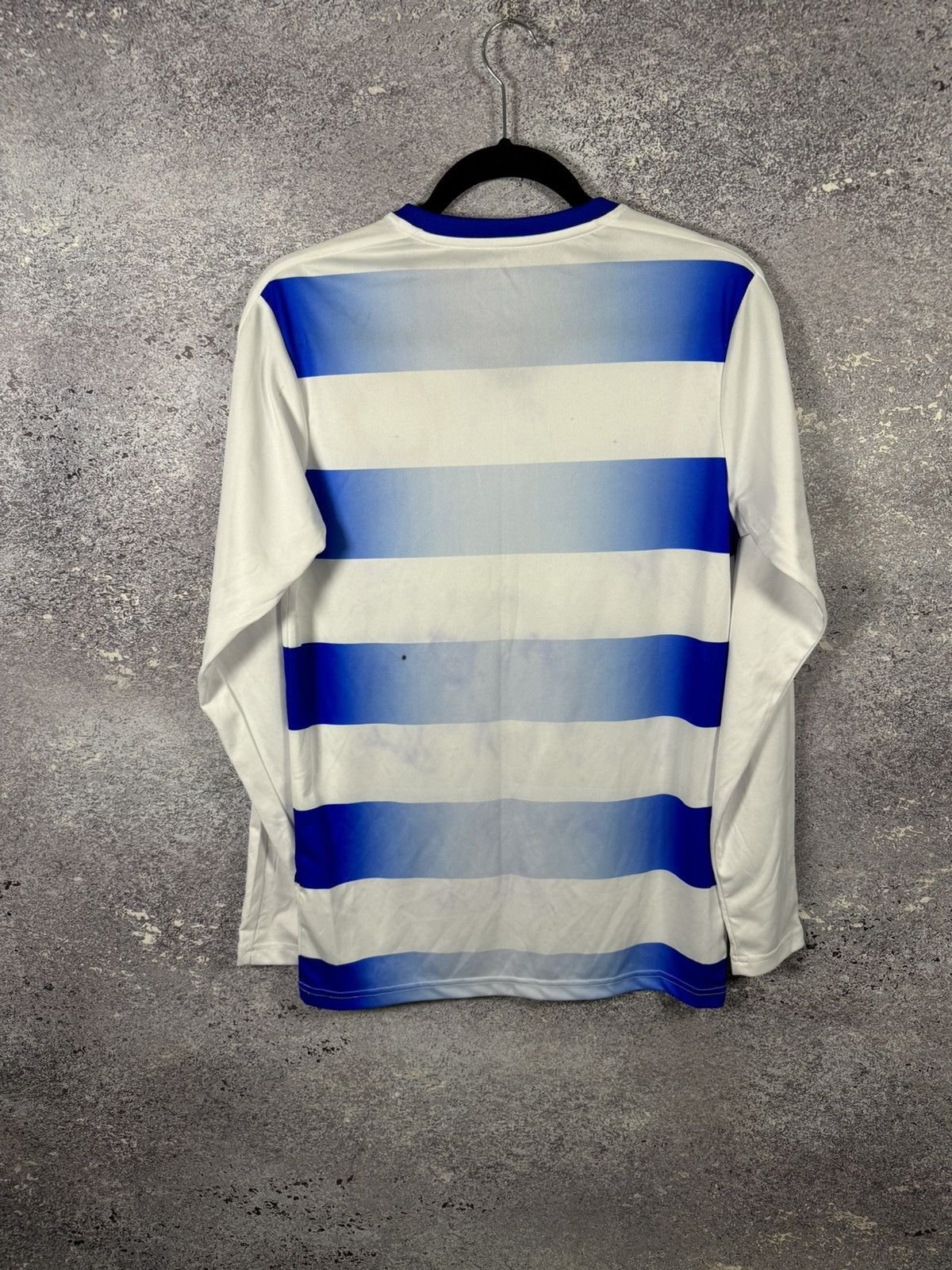 Puma × Vintage Reading 2016/17 Puma Jersey All Team Autographs Blokcore S Size US S / EU 44-46 / 1 - 12 Thumbnail