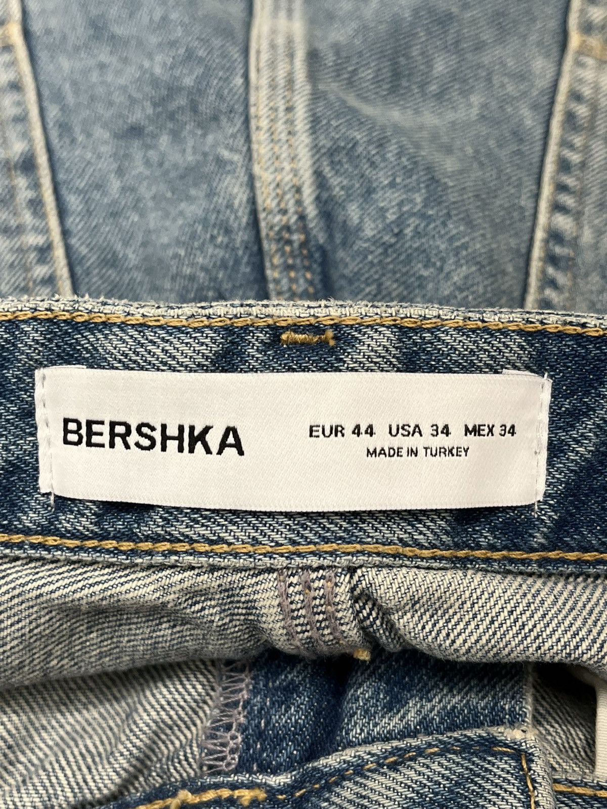 Bershka Bershka Denim Shorts Blue Size US 34 / EU 50 - 3 Thumbnail