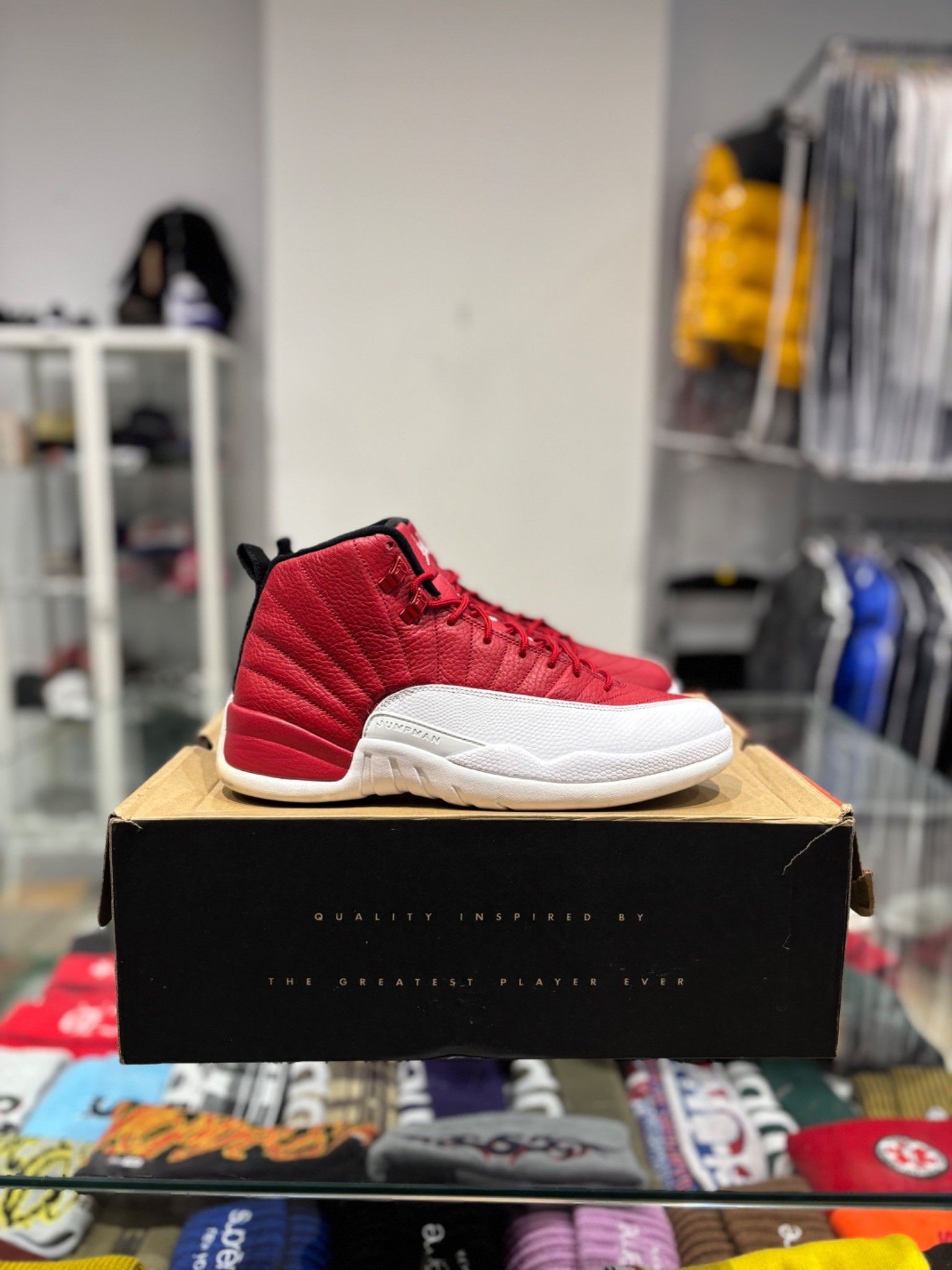 Jordan Brand Jordan 12 Gym Red Size US 10.5 / EU 43-44 - 1 Thumbnail