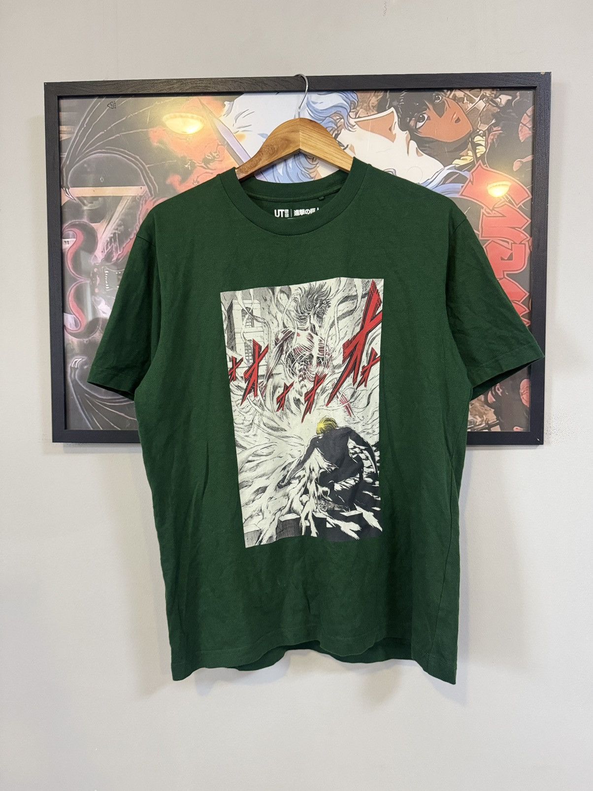 Uniqlo Uniqlo Attack on Titan Green Cotton Shirt Men's M Size US M / EU 48-50 / 2 - 1 Thumbnail
